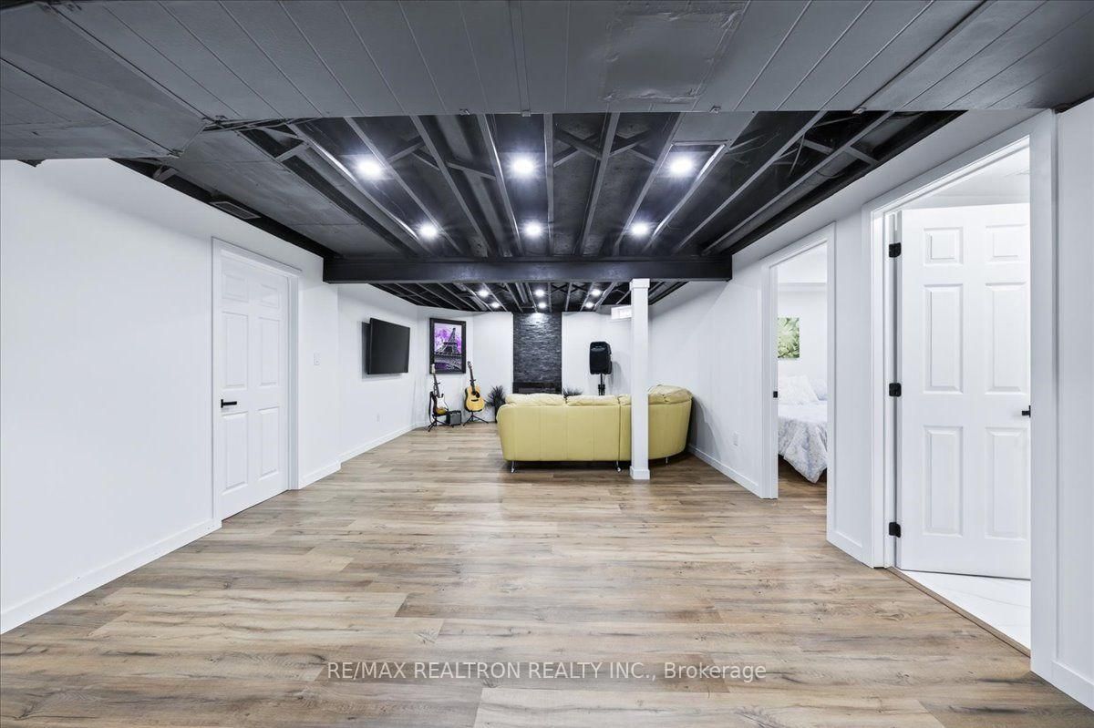 2 Bamburg Street • Georgina, ON photo 42