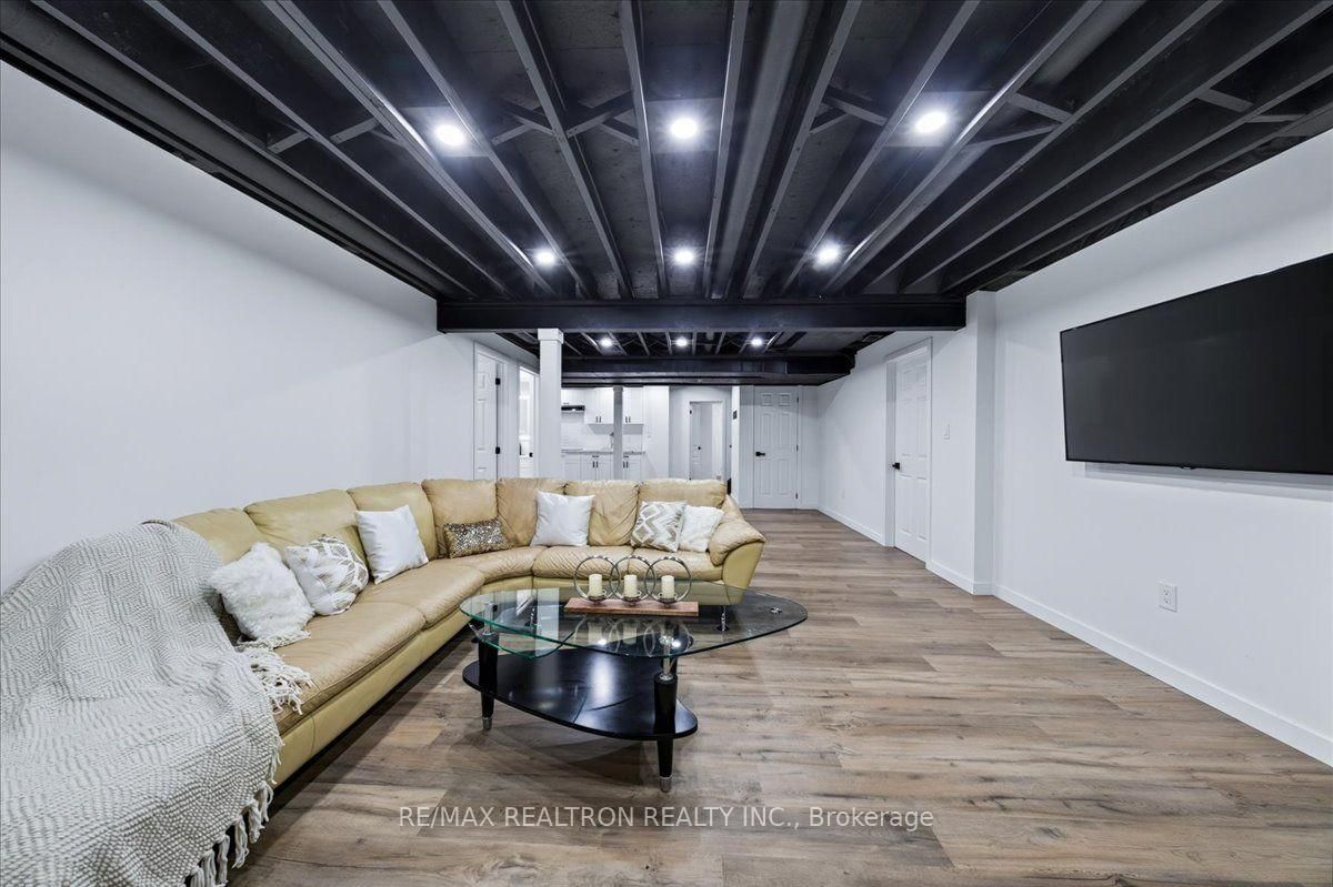 2 Bamburg Street • Georgina, ON photo 44
