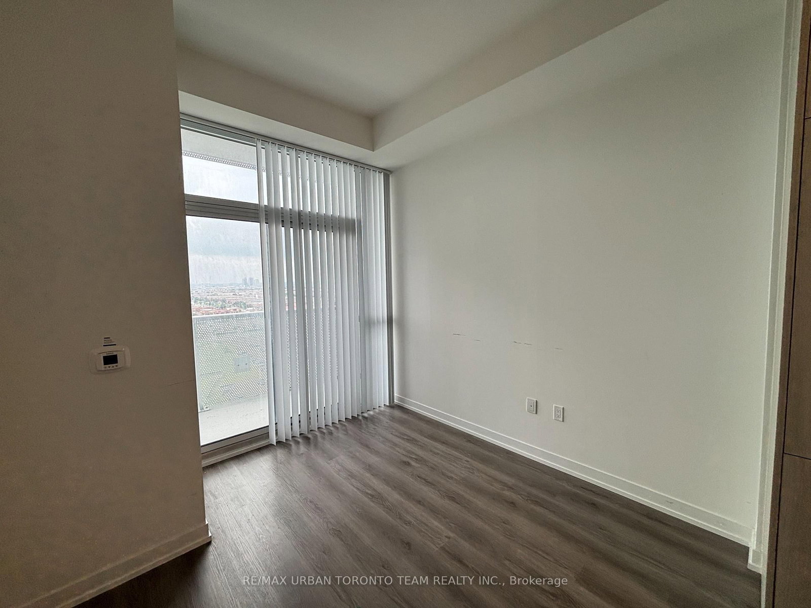 1610-225 Commerce St St, Vaughan, view 5