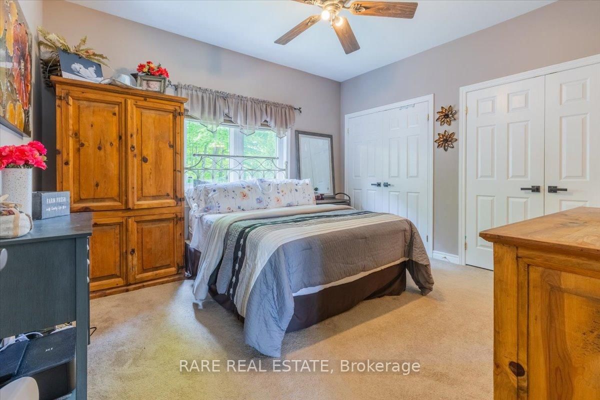 3618 Linda Street • Innisfil, ON photo 9