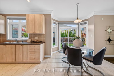 456 Summeridge Drive • Vaughan, ON photo 9