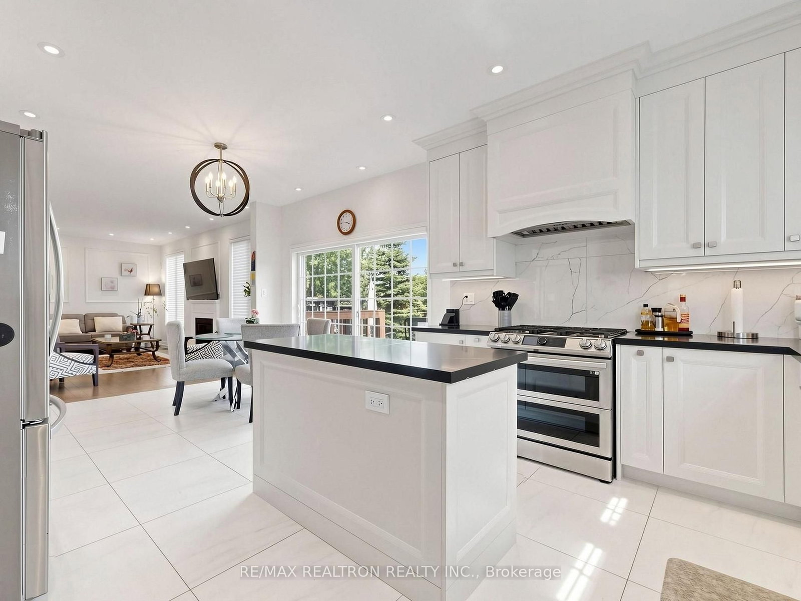 3 Lisa Brown Court • Richmond Hill, ON photo 18