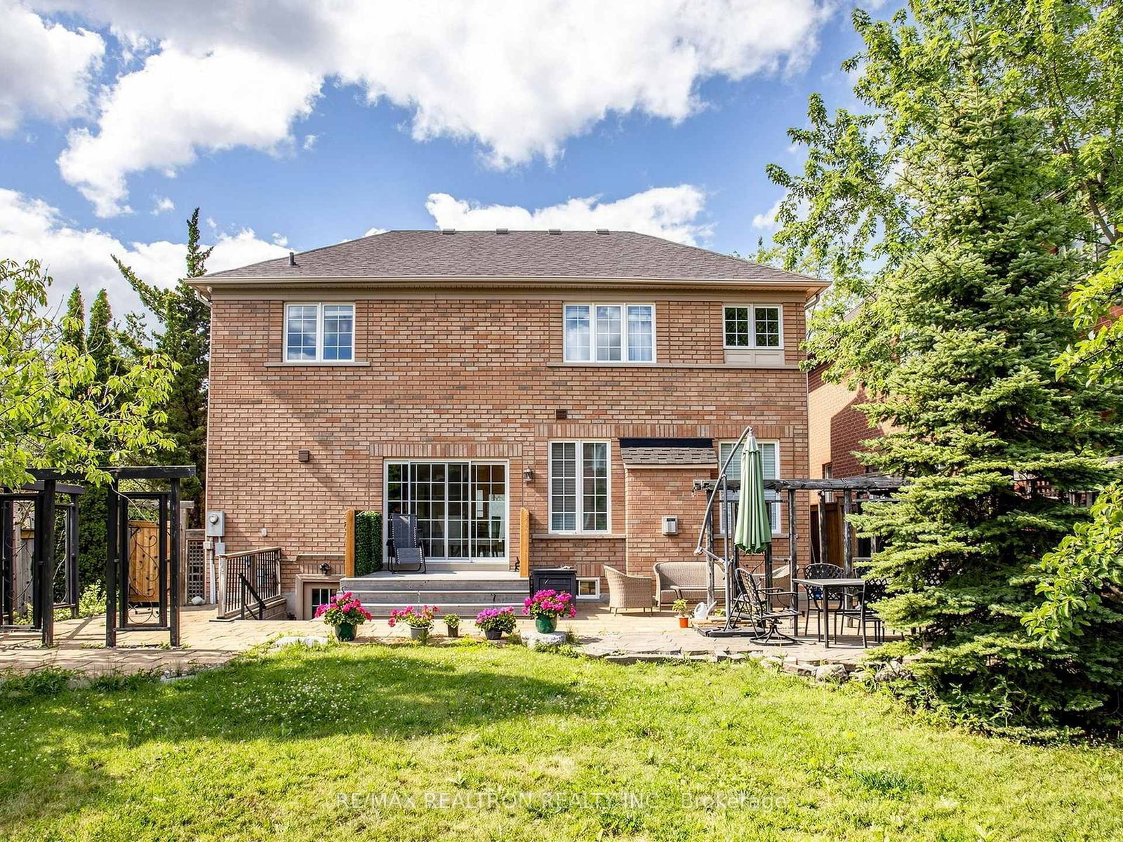 3 Lisa Brown Court • Richmond Hill, ON photo 42