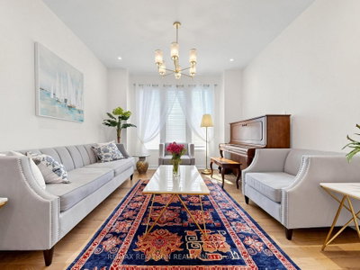 3 Lisa Brown Court • Richmond Hill, ON photo 6