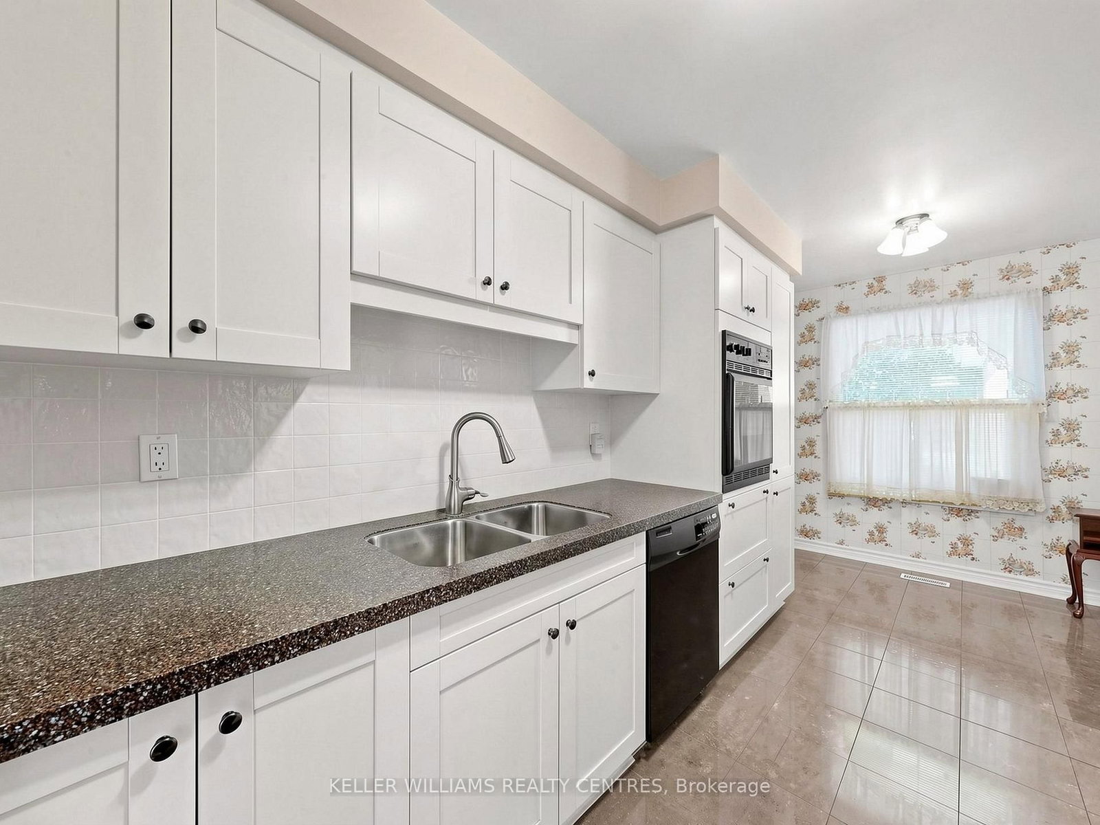 85 Lund Street • Richmond Hill, ON photo 10