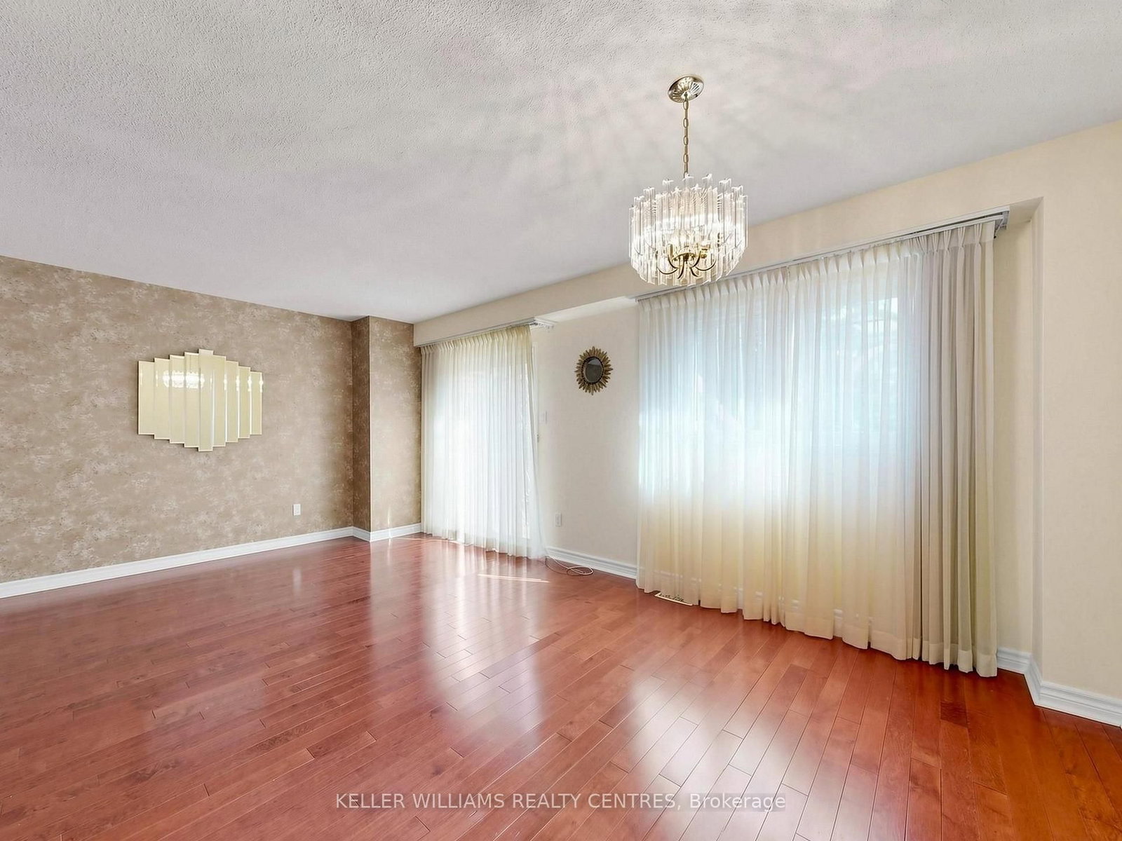85 Lund Street • Richmond Hill, ON photo 6