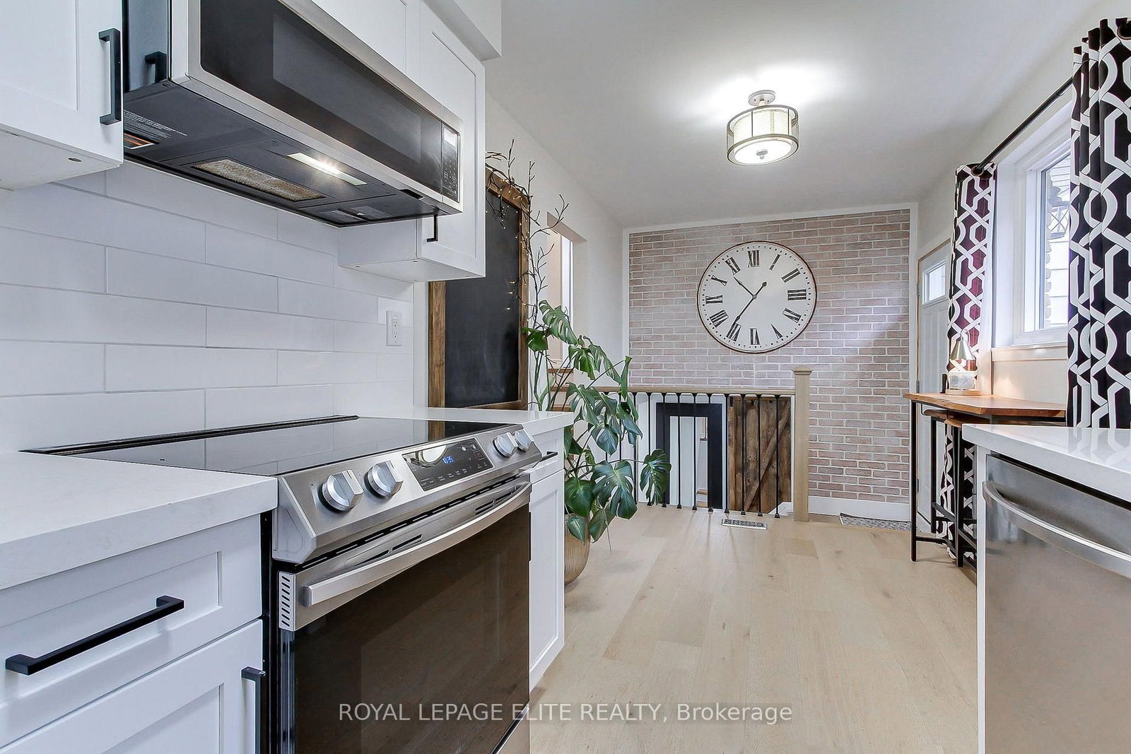 13 Alphonsus Court • New Tecumseth, ON photo 15