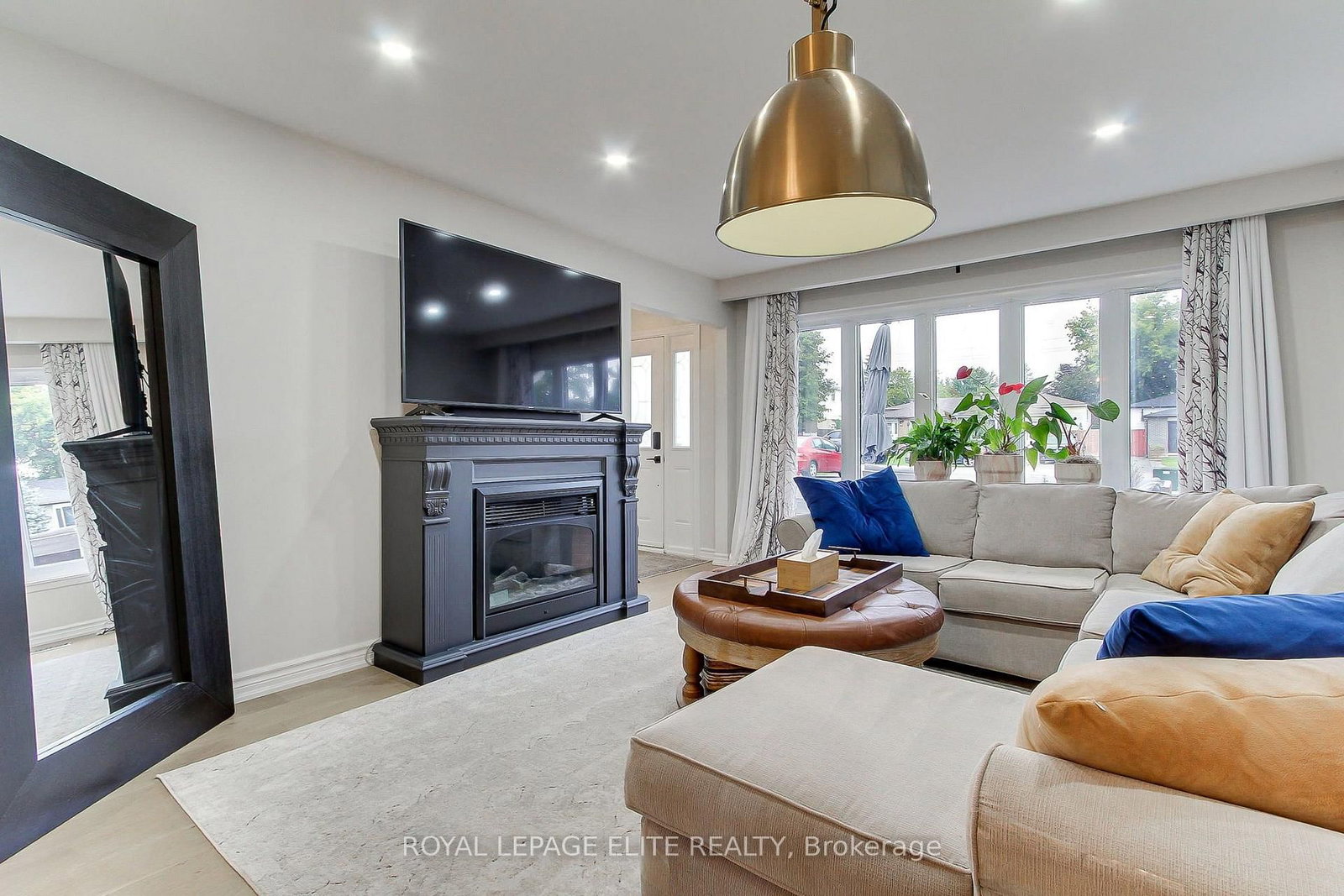 13 Alphonsus Court • New Tecumseth, ON photo 8
