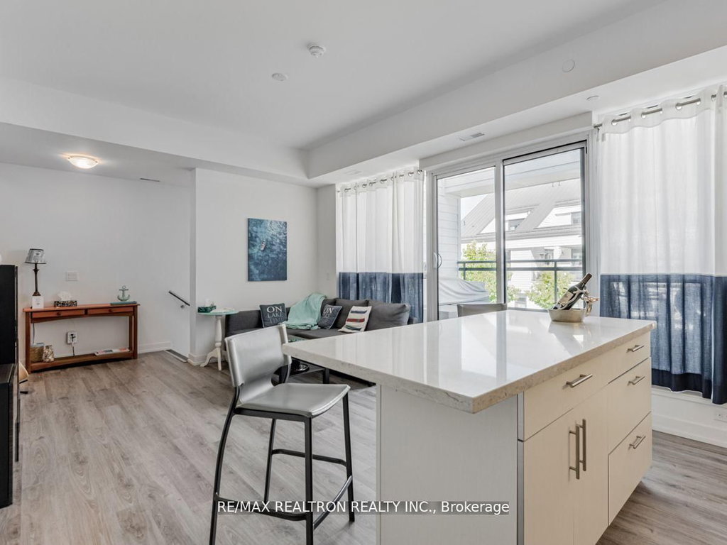 22 - 247 Broward Way 4