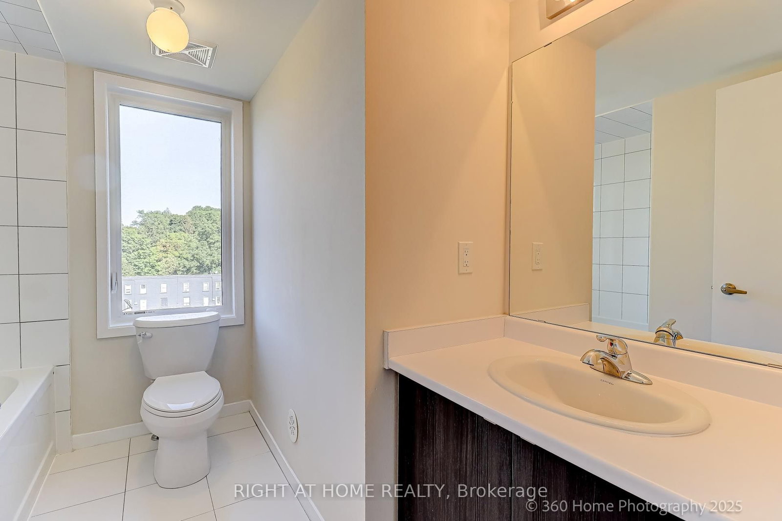 200 Alex Gardner Circle • #28 • Aurora, ON photo 17
