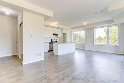 200 Alex Gardner Circle • #28 • Aurora, ON photo 4