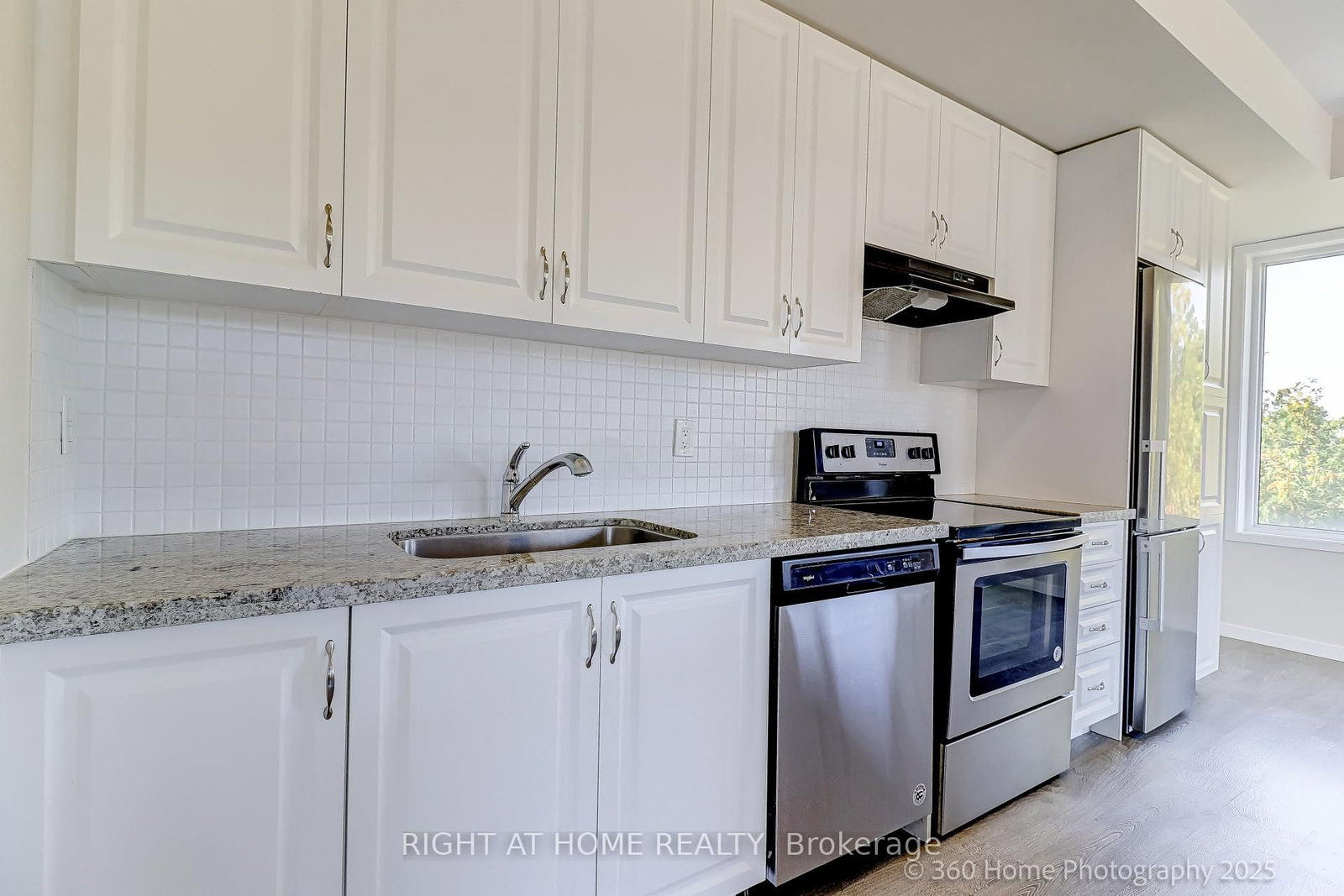 200 Alex Gardner Circle • #28 • Aurora, ON photo 6