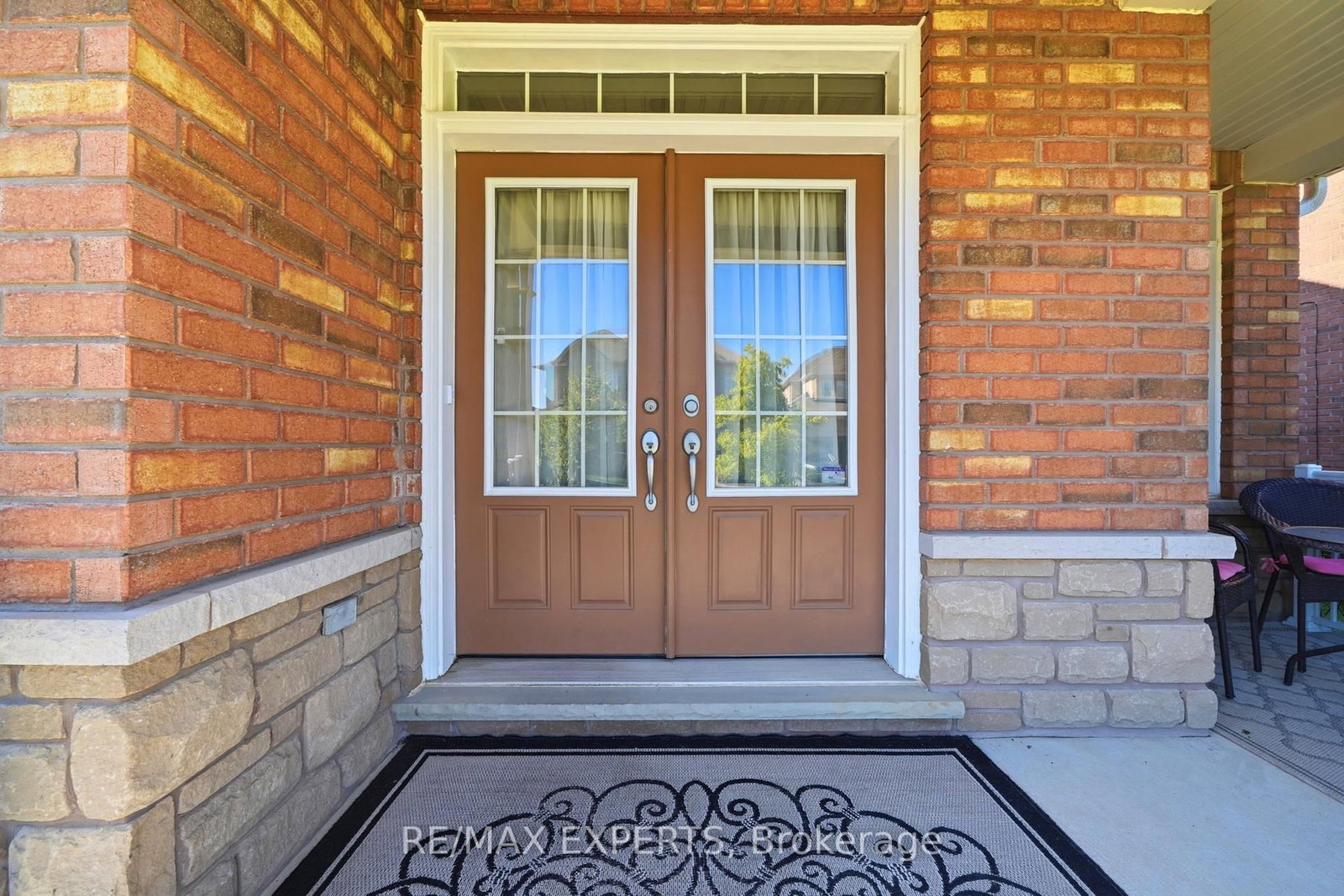 18 Vista Drive • Bradford West Gwillimbury, ON photo 5