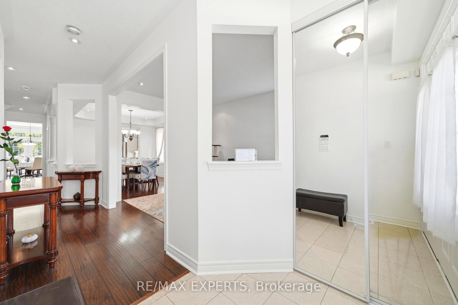 18 Vista Drive • Bradford West Gwillimbury, ON photo 8