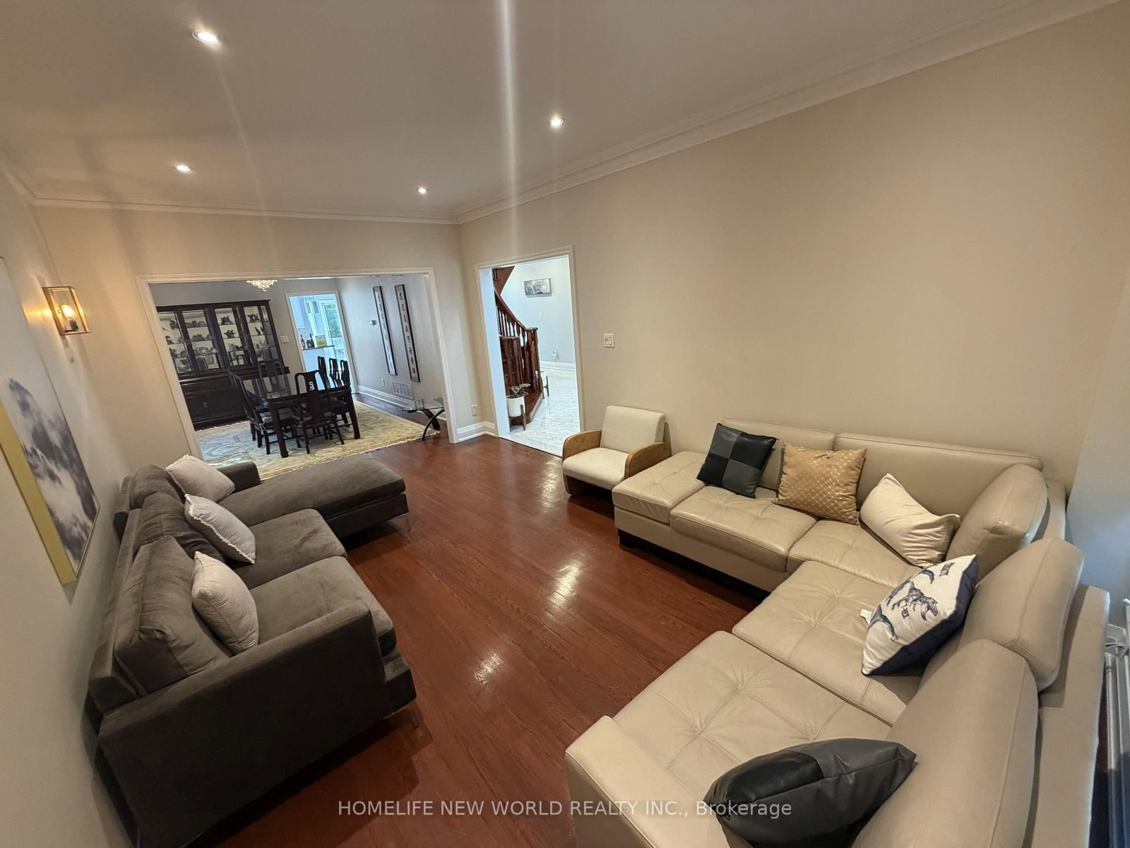 (UPPER) - 63A Roosevelt Drive, Richmond Hill 4