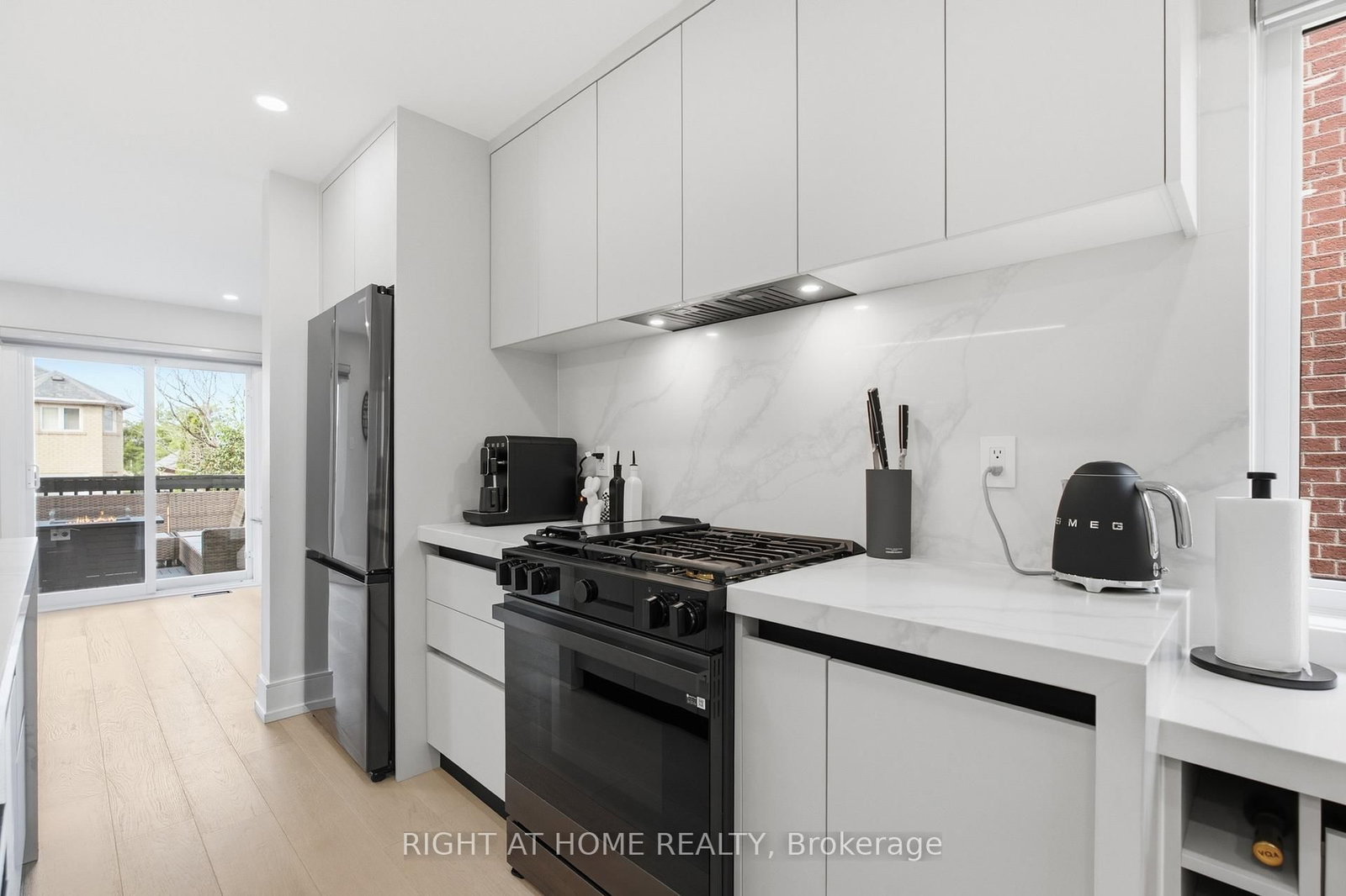 217 Rosanna Crescent • Vaughan, ON photo 10
