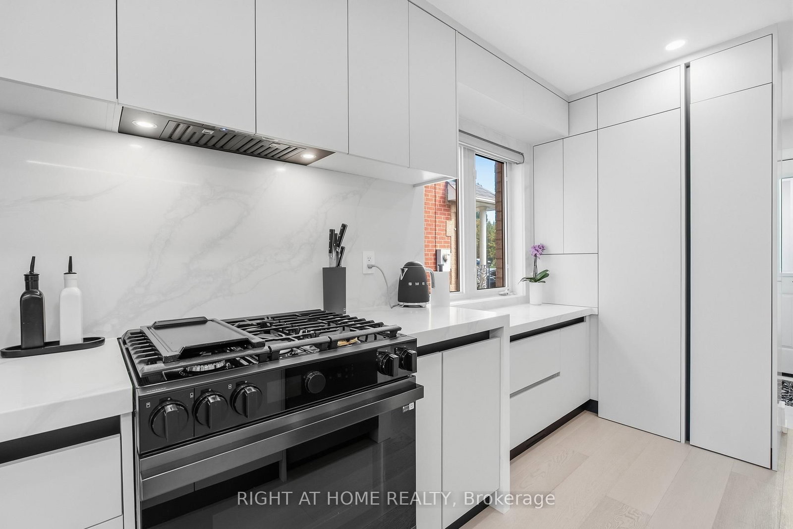217 Rosanna Crescent • Vaughan, ON photo 12