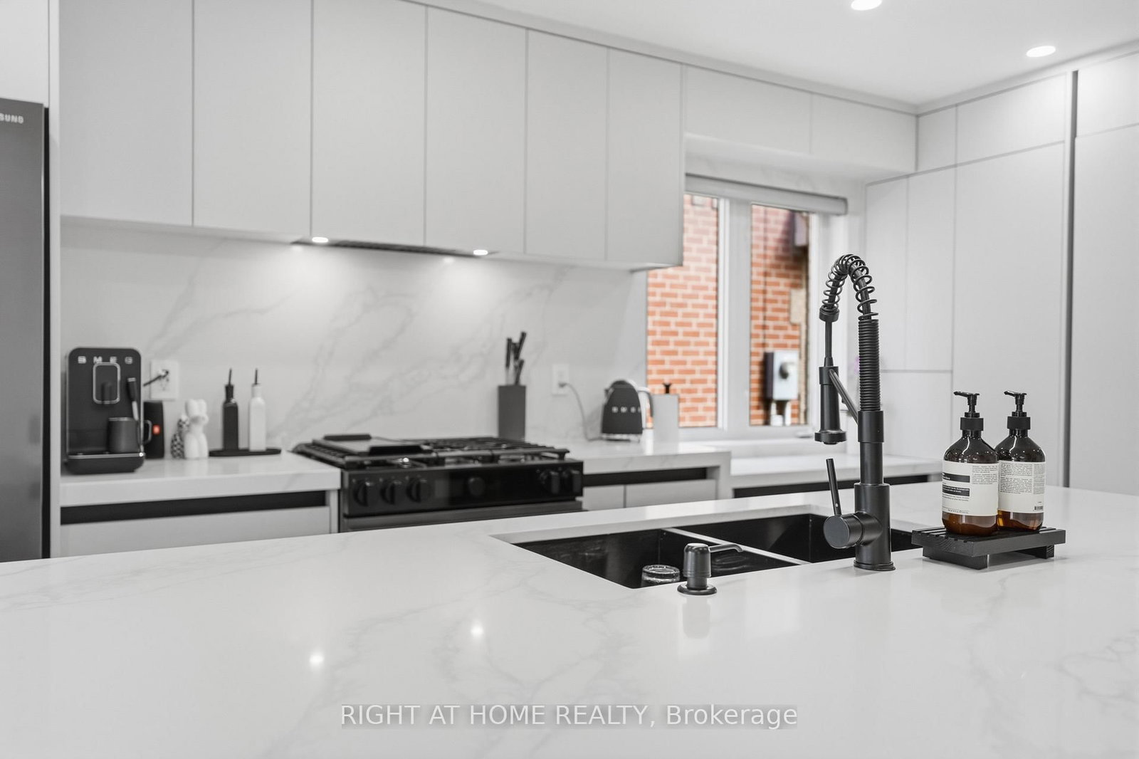 217 Rosanna Crescent • Vaughan, ON photo 13