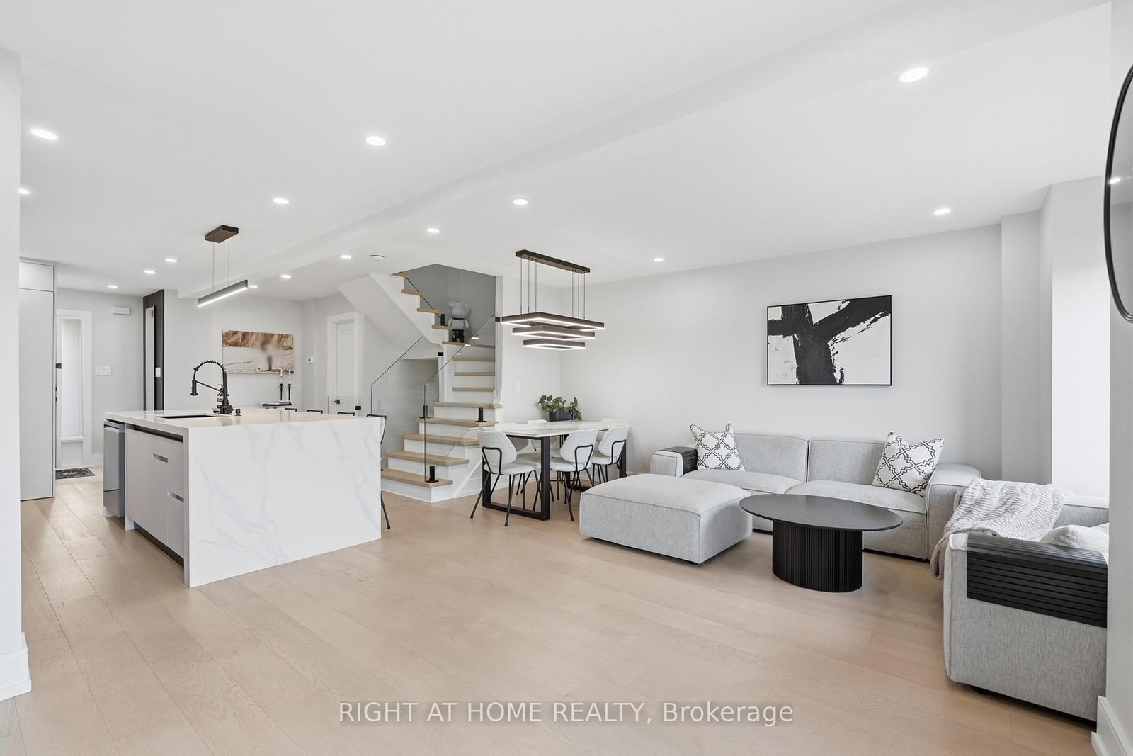 217 Rosanna Crescent • Vaughan, ON photo 14