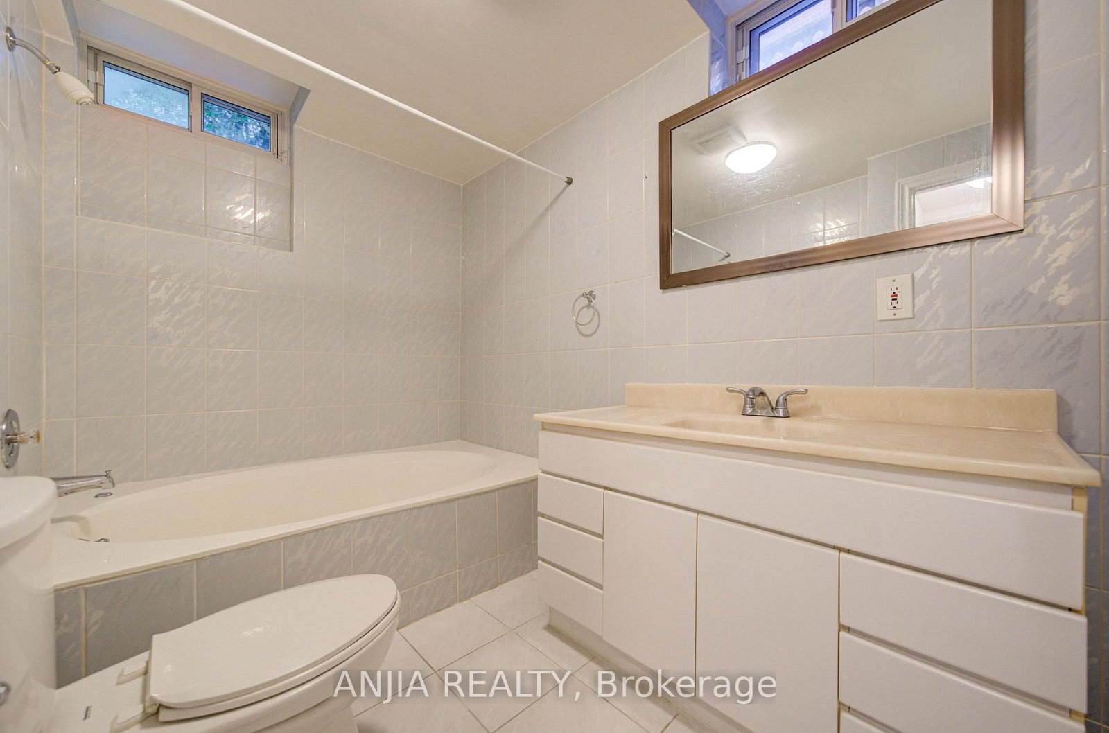 8 Calderbridge Crescent • Markham, ON photo 42