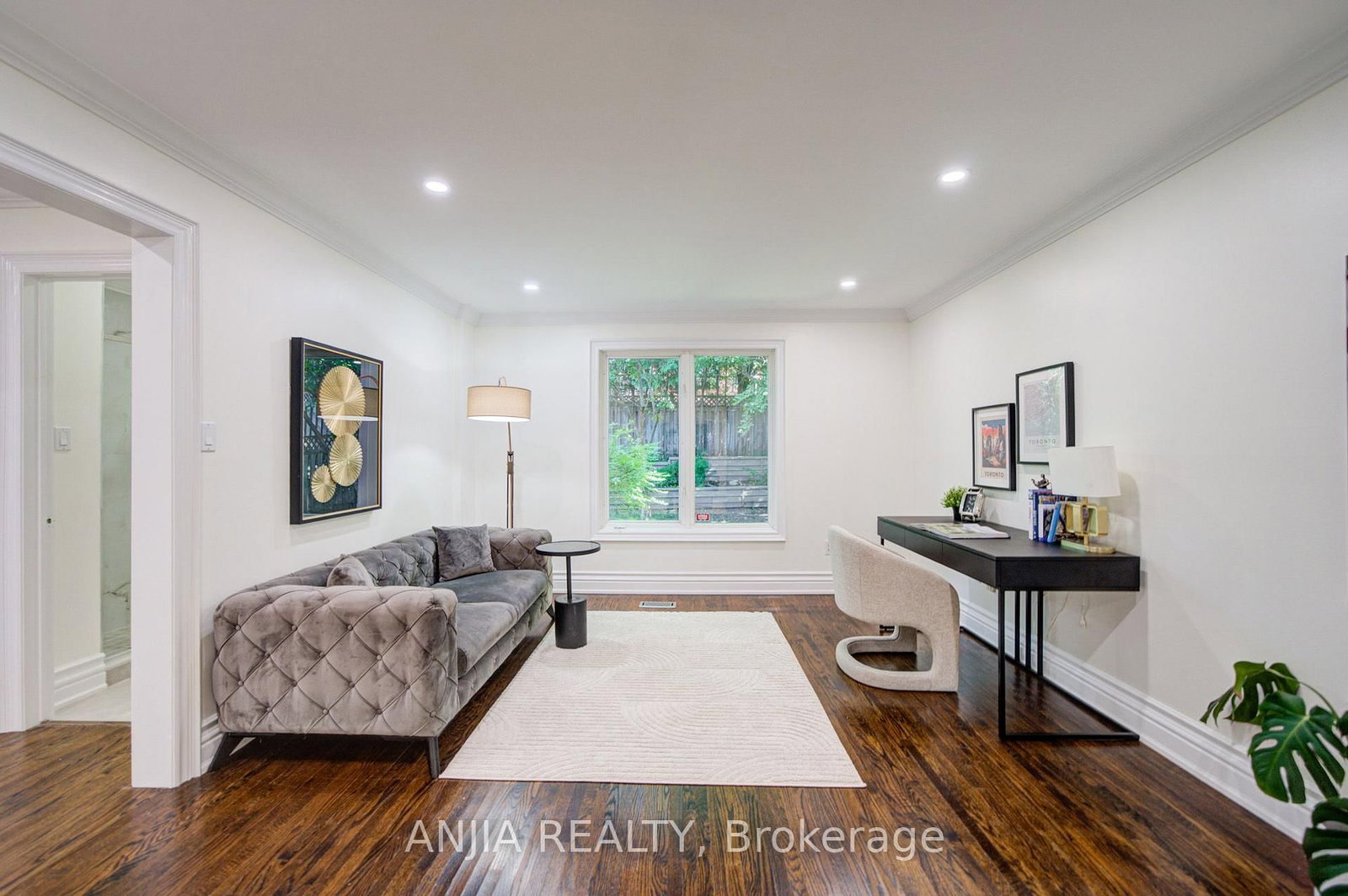 8 Calderbridge Crescent • Markham, ON photo 9
