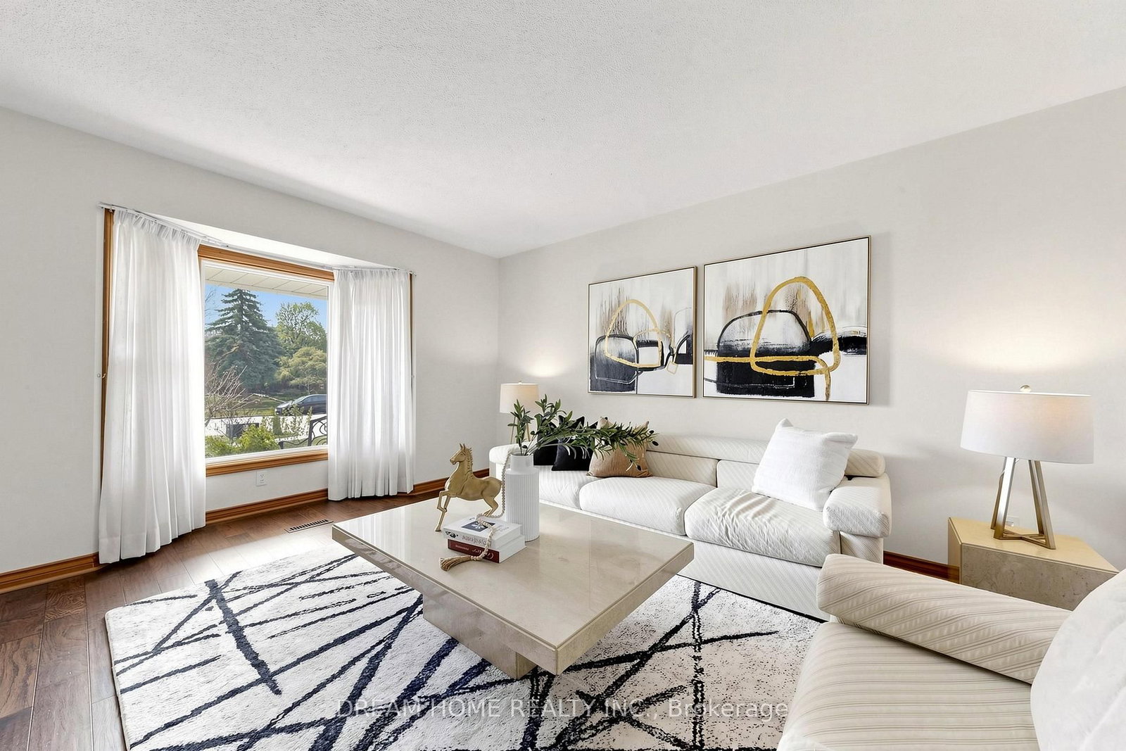 312 Valeria Boulevard • Vaughan, ON photo 6