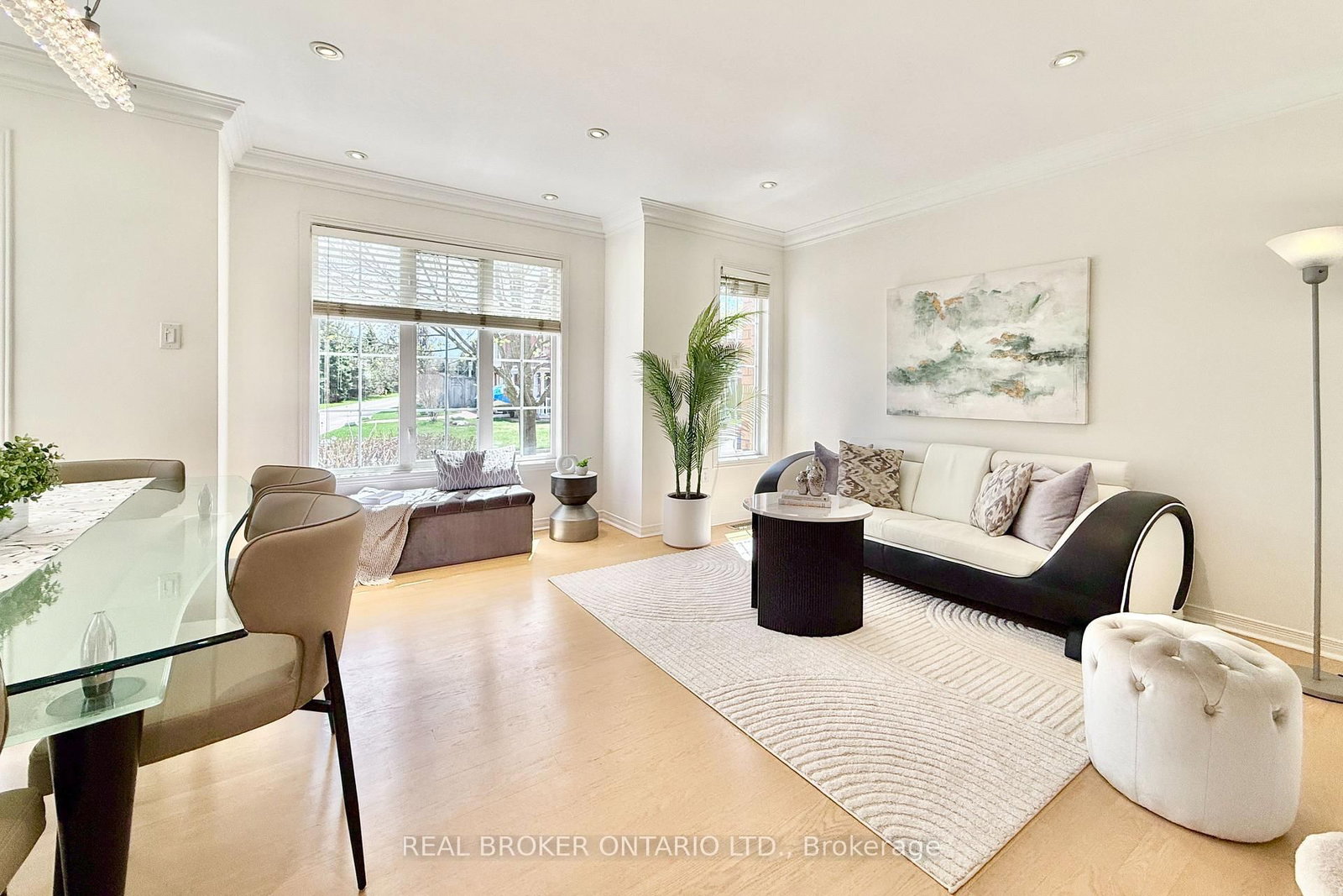 30 Little Angel Road • Markham, ON photo 3