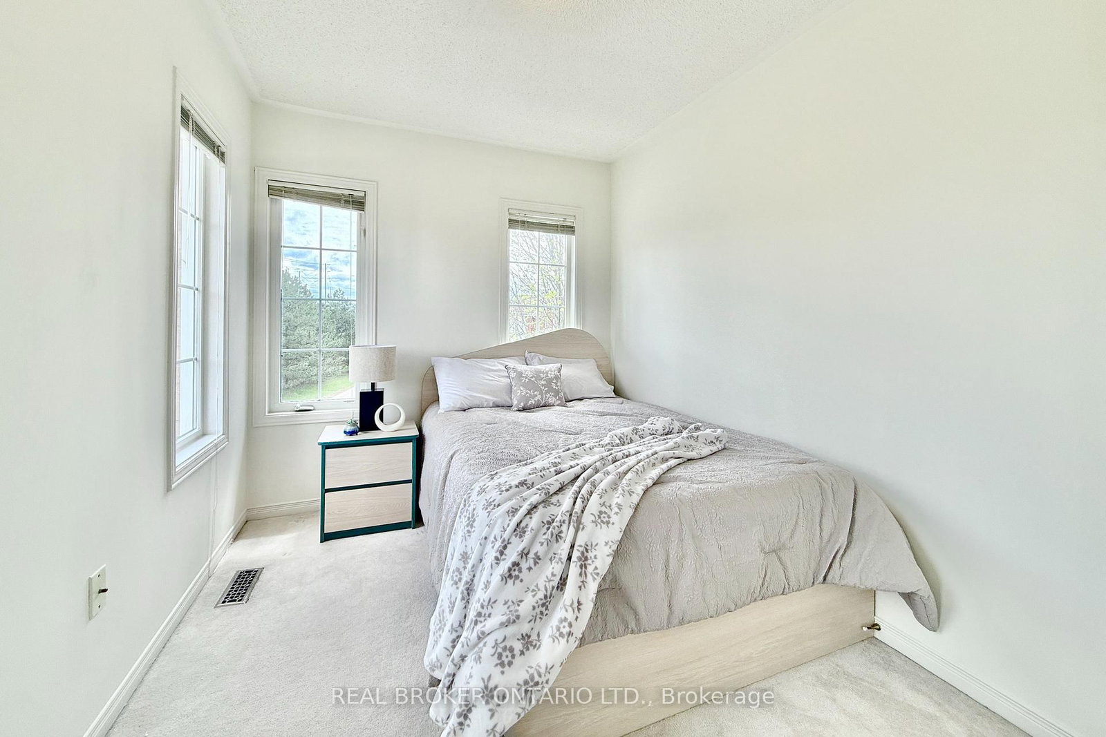 30 Little Angel Road • Markham, ON photo 31