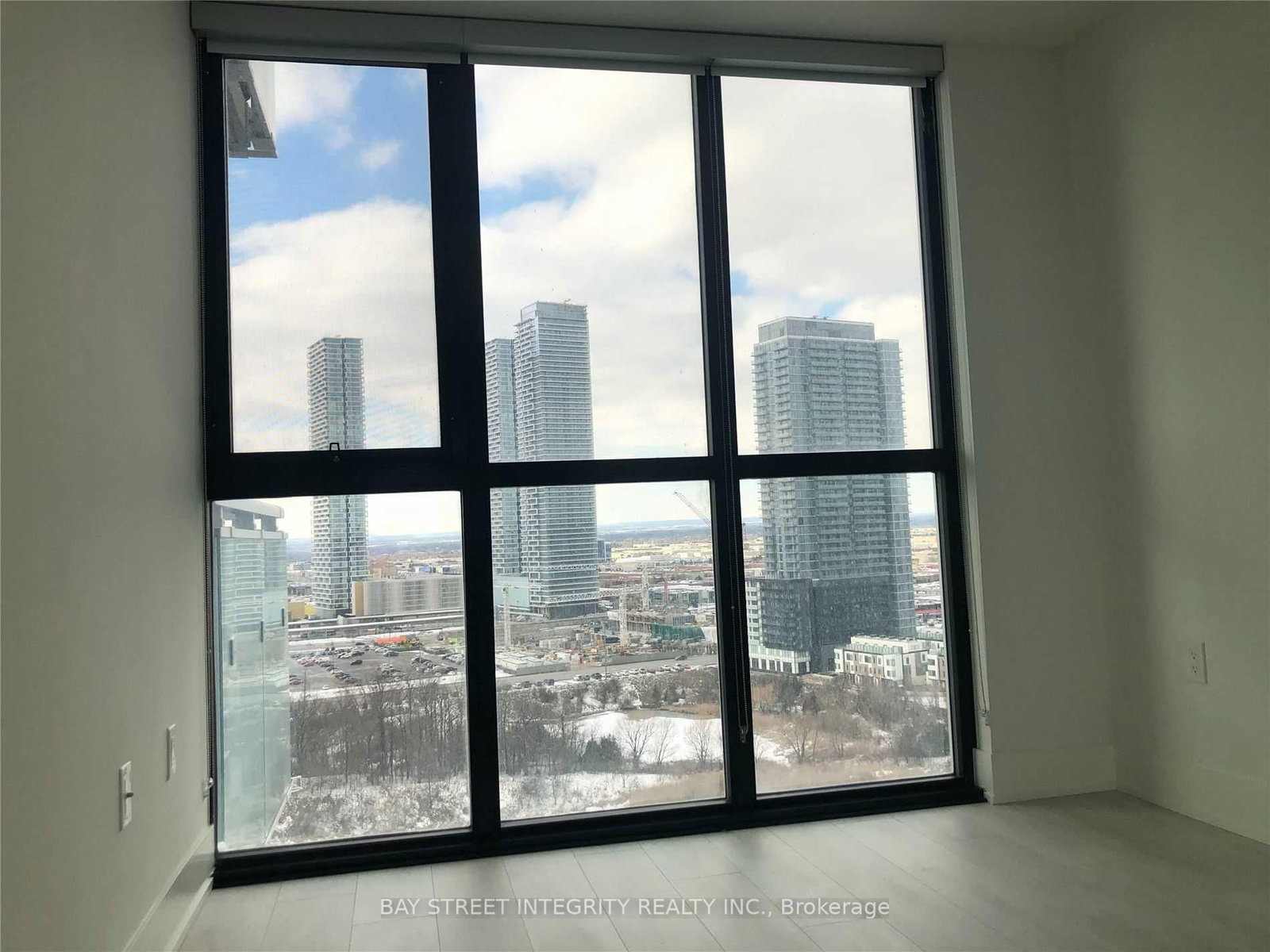 1606-2908 Highway 7 Rd, Vaughan, view 7
