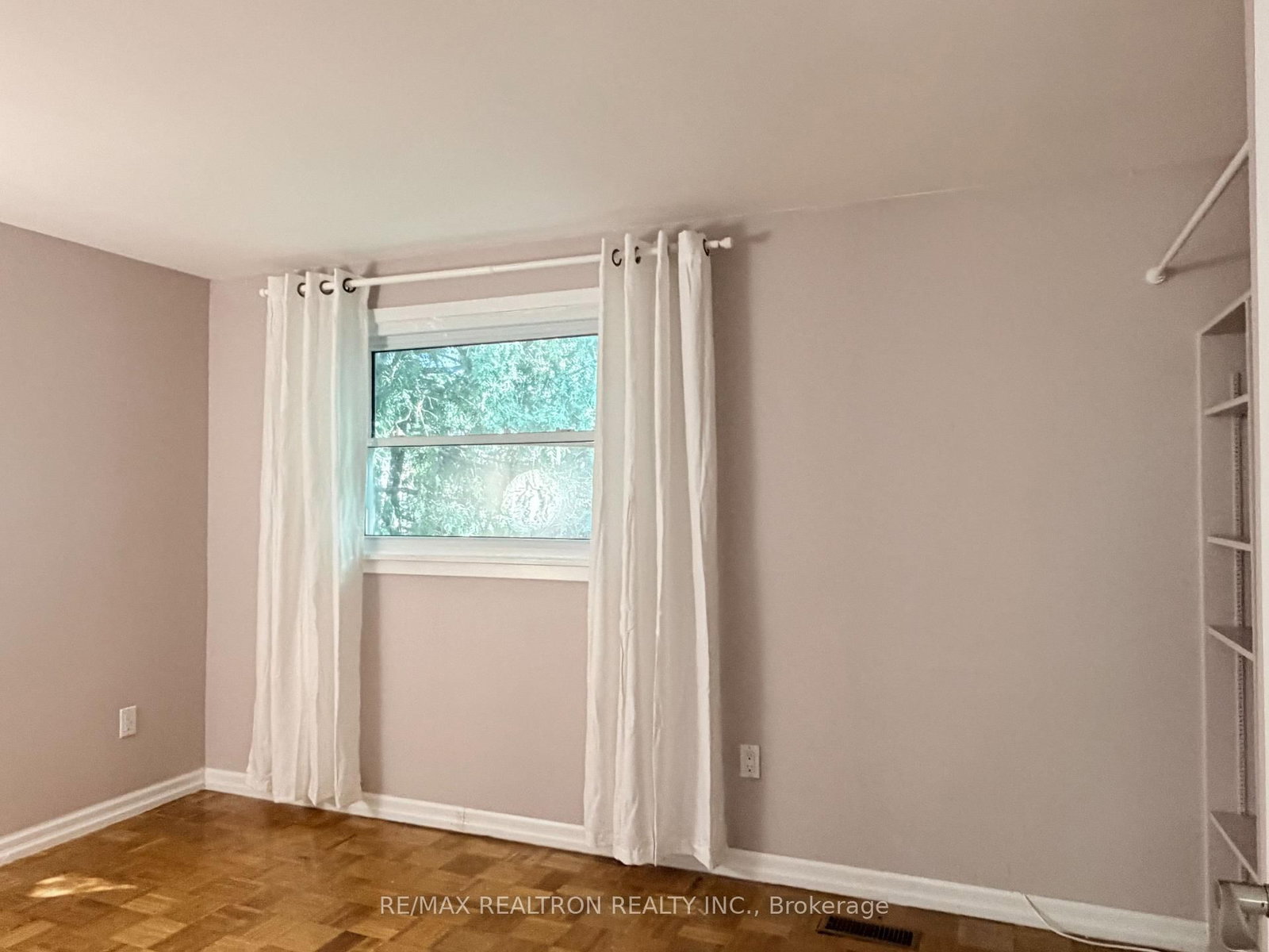 383 Sandford Street • Newmarket, ON photo 24