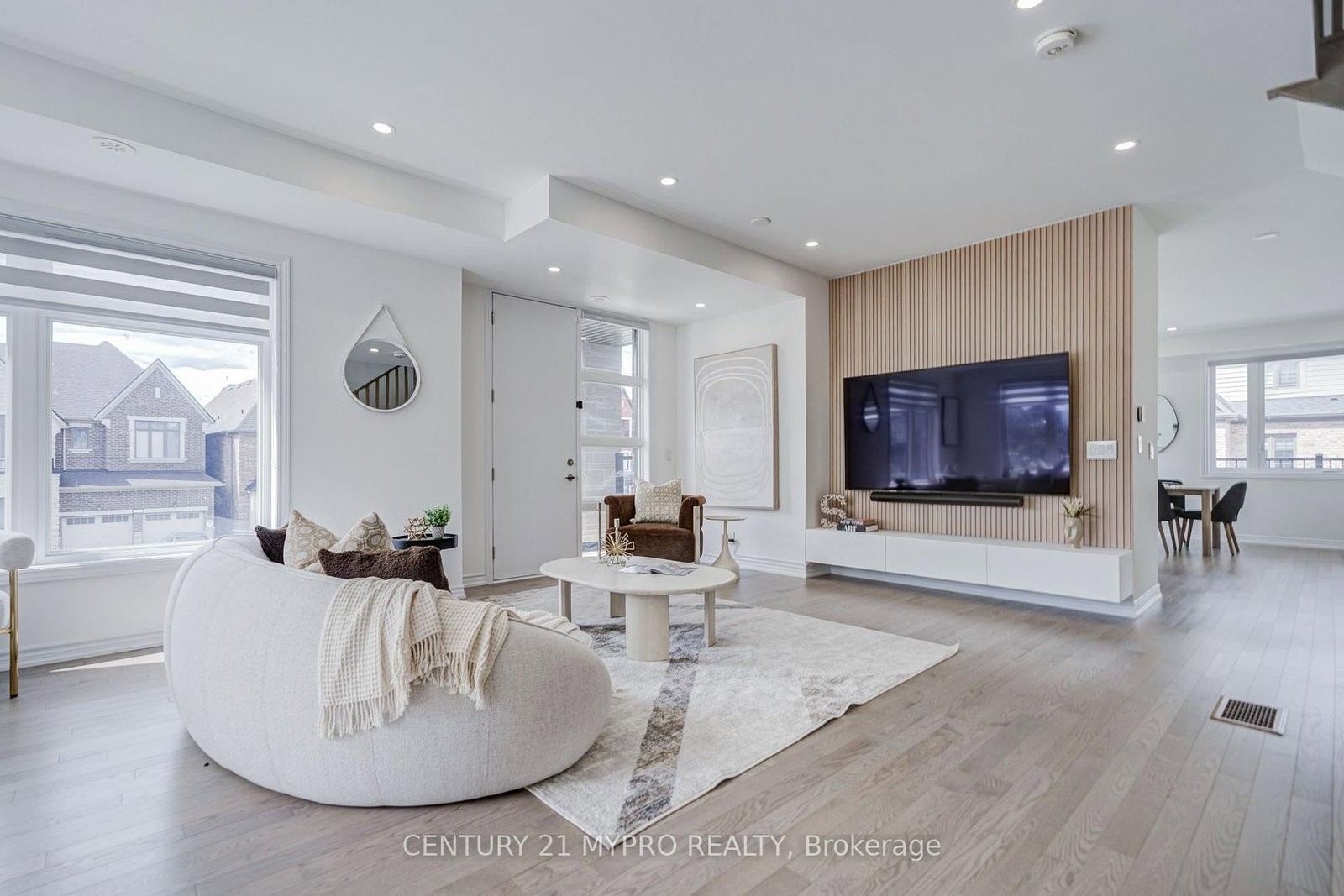 107 William Shearn Crescent • Markham, ON photo 12