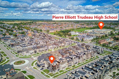 107 William Shearn Crescent • Markham, ON photo 5