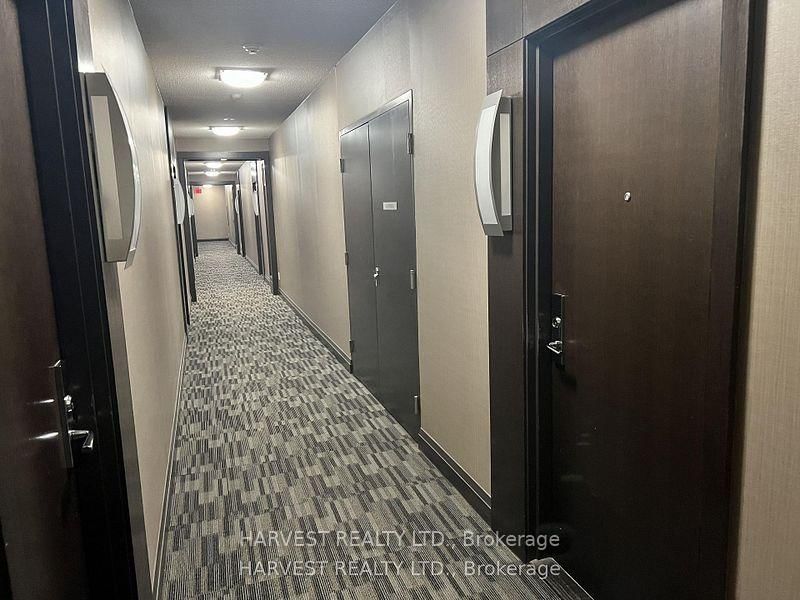 21 Upper Duke Crescent • #609 • Markham, ON photo 3