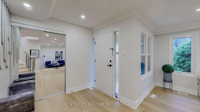 31 Cavalry Trail • Markham, ON photo 4