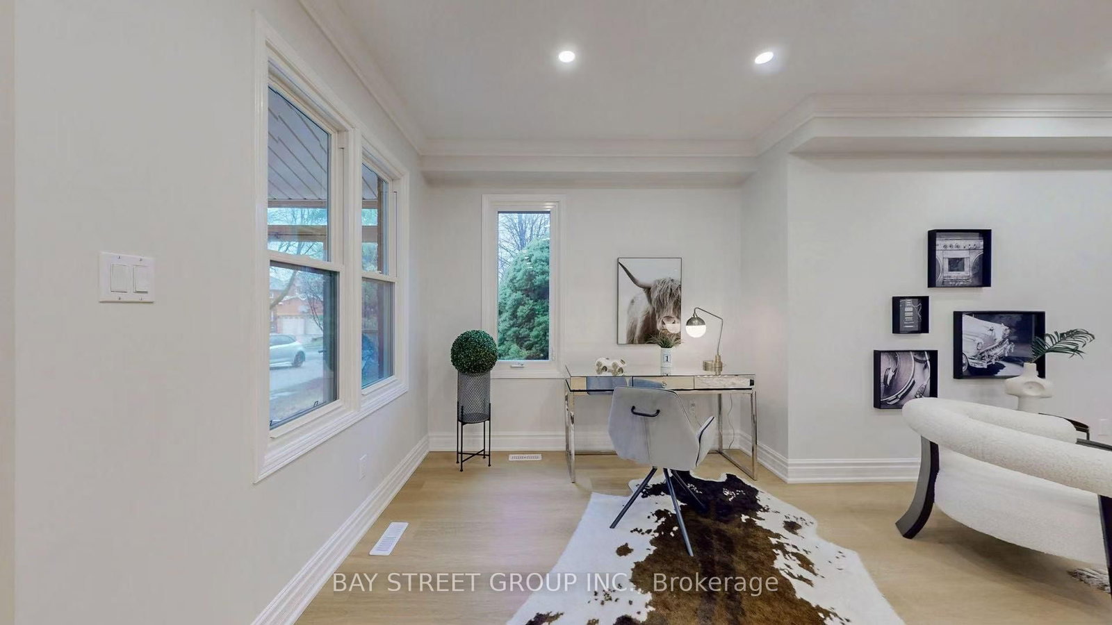 31 Cavalry Trail • Markham, ON photo 5