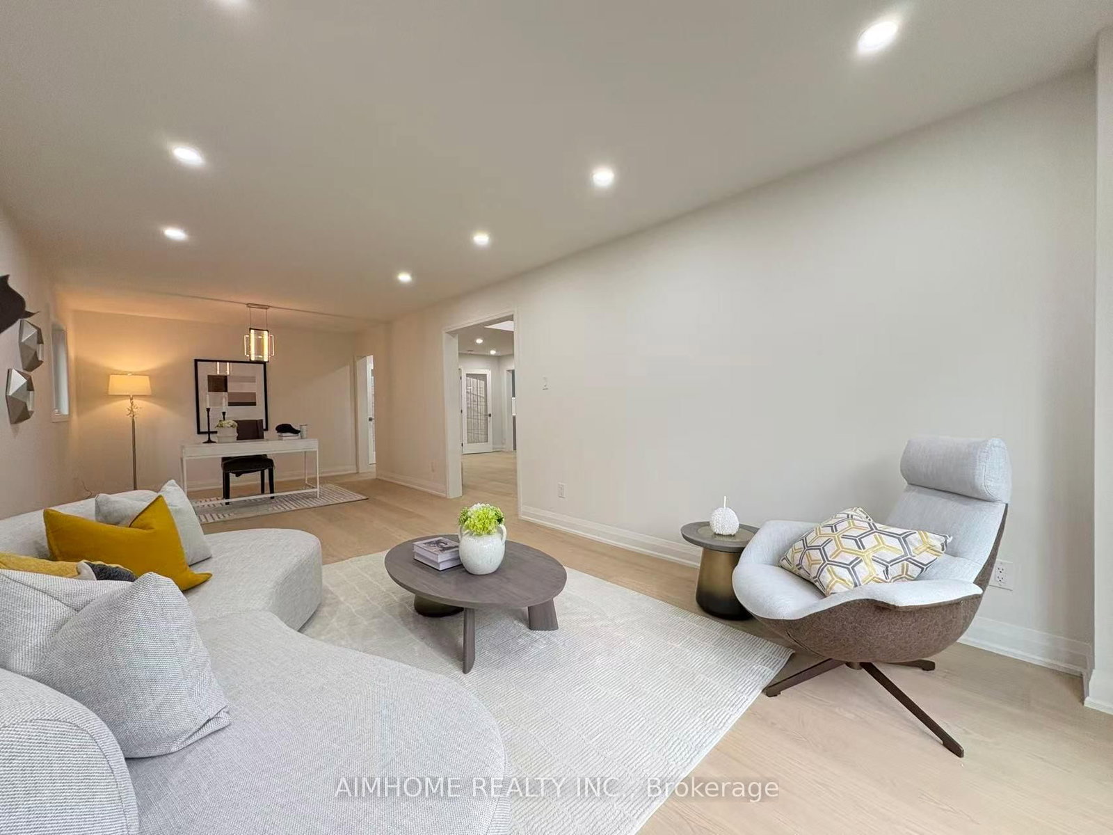 108 Berwick Crescent • Richmond Hill, ON photo 8