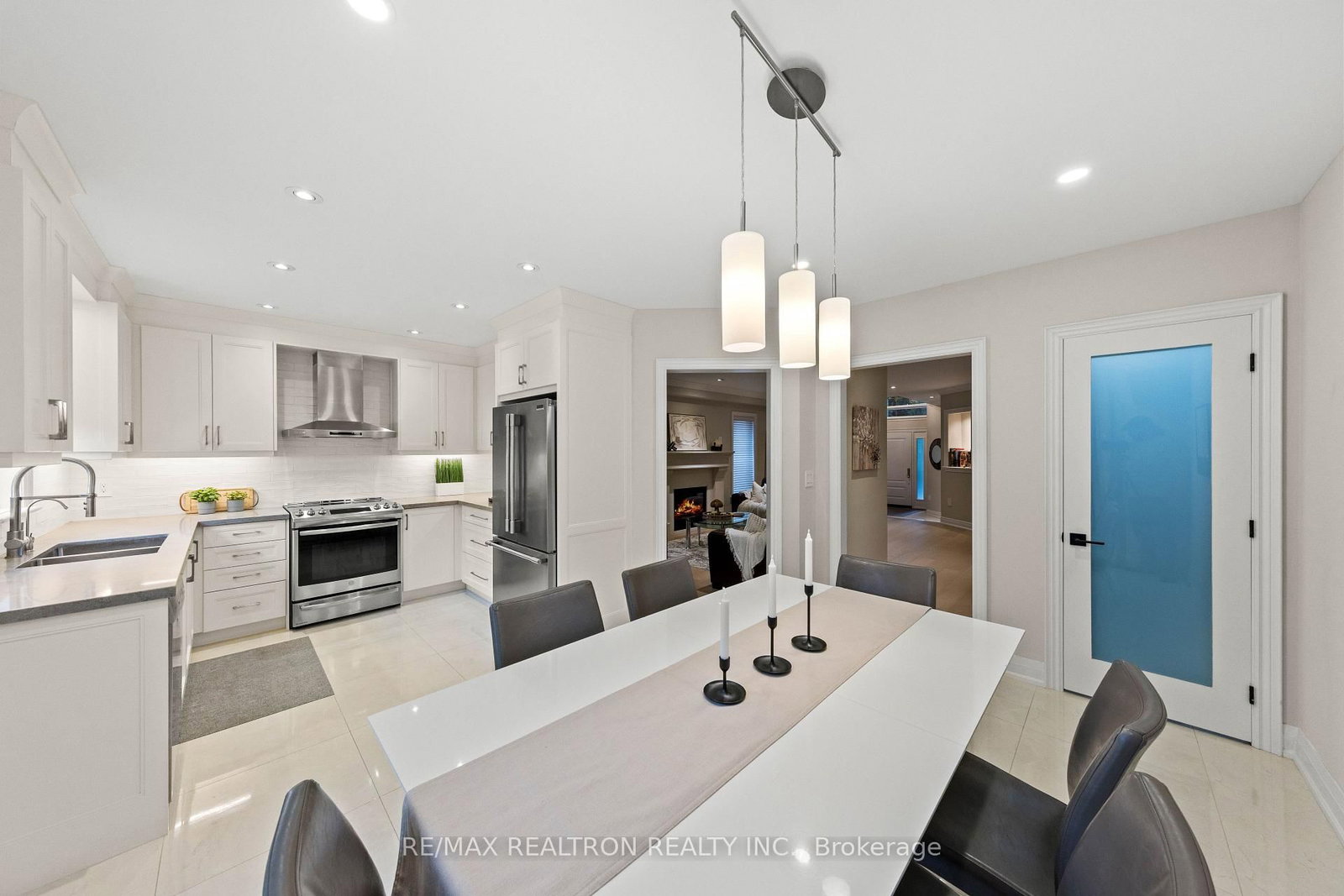 50 Stone Palace Way • Vaughan, ON photo 9