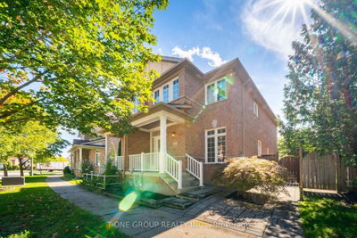 55 Rainbow Valley Crescent • Markham, ON photo 2