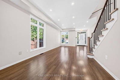 55 Rainbow Valley Crescent • Markham, ON photo 3