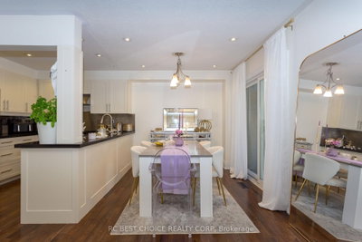 68 Carron Avenue • Vaughan, ON photo 8
