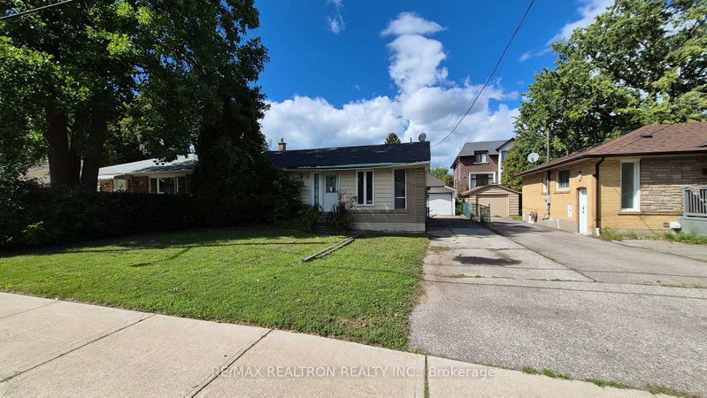 303 Boisdale Avenue