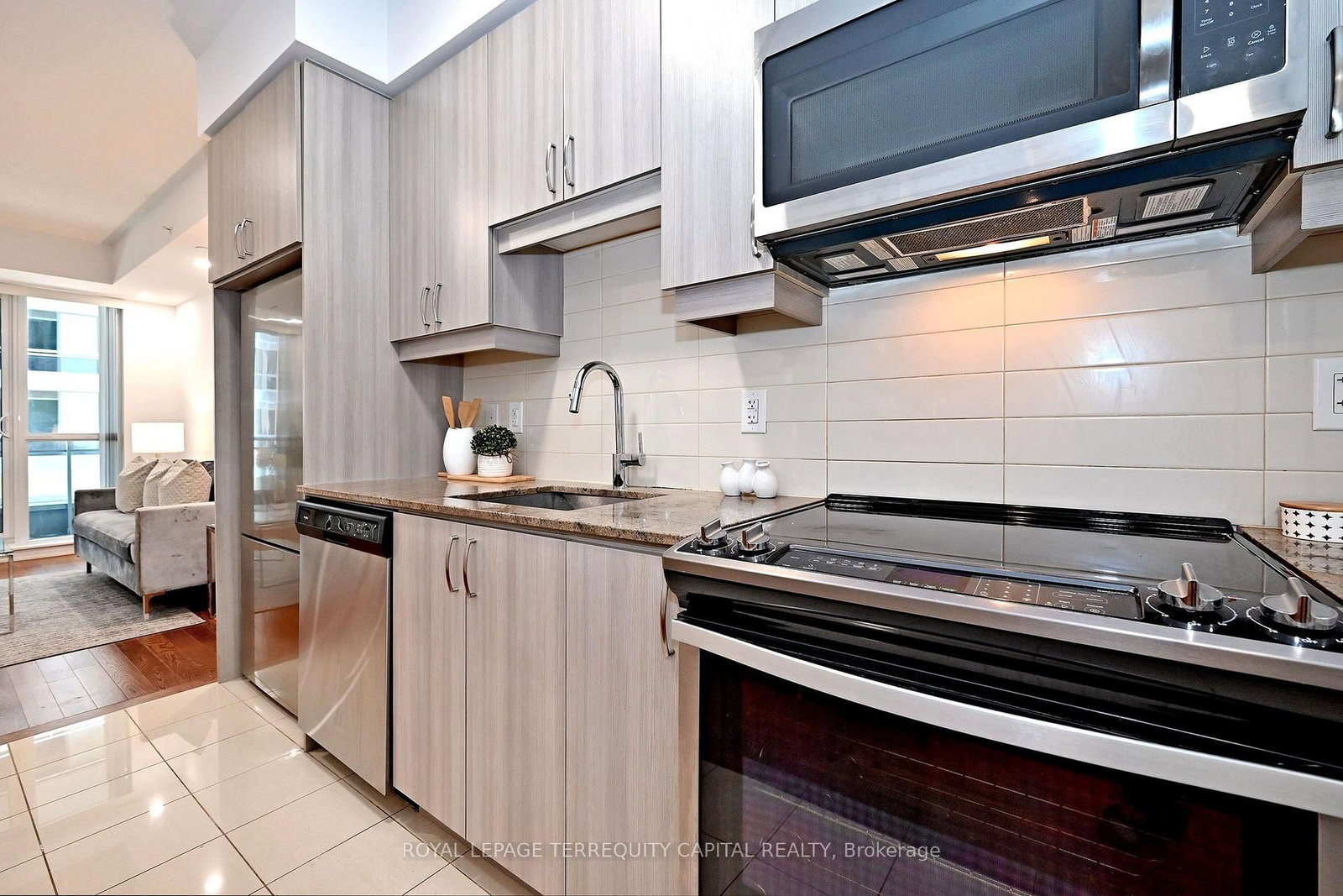 9199 Yonge Street • #306 • Richmond Hill, ON photo 17