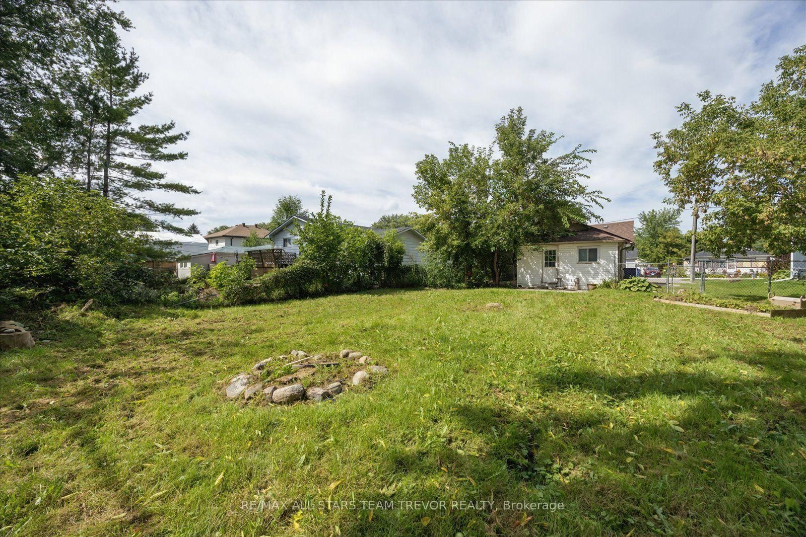 247 Parkway Avenue • Georgina, ON photo 8