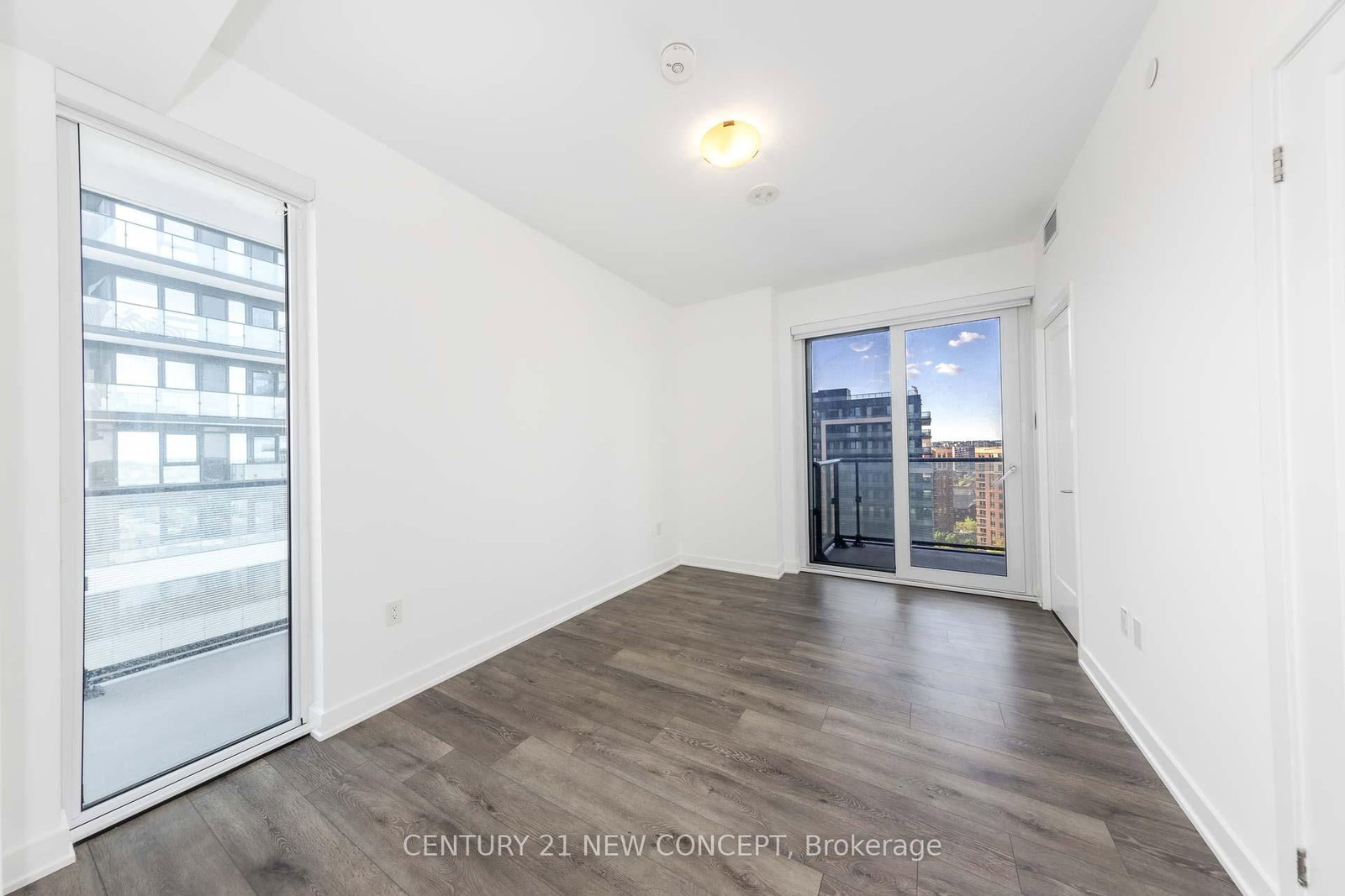 105 Oneida Crescent • #1403 • Richmond Hill, ON photo 21