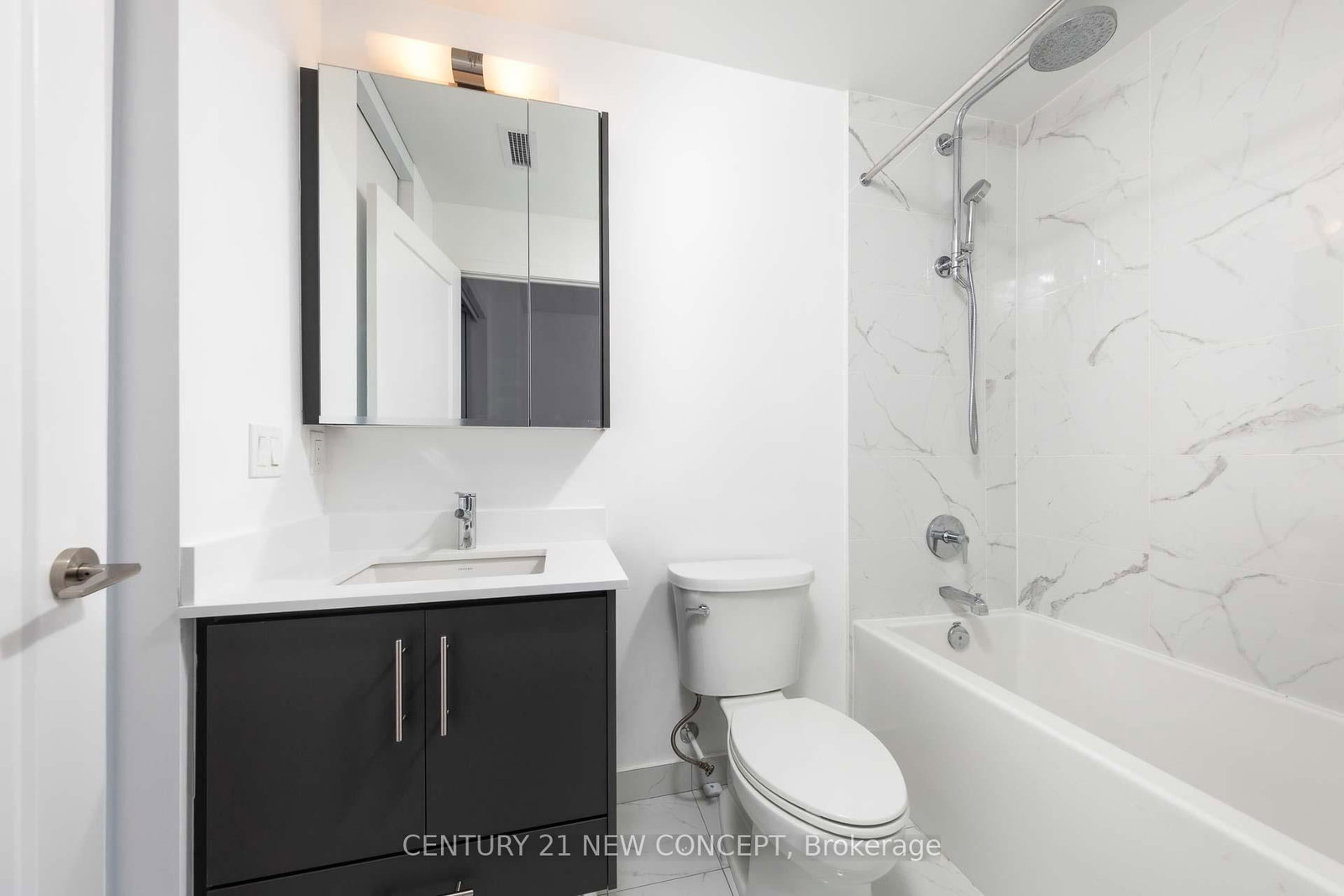 105 Oneida Crescent • #1403 • Richmond Hill, ON photo 23