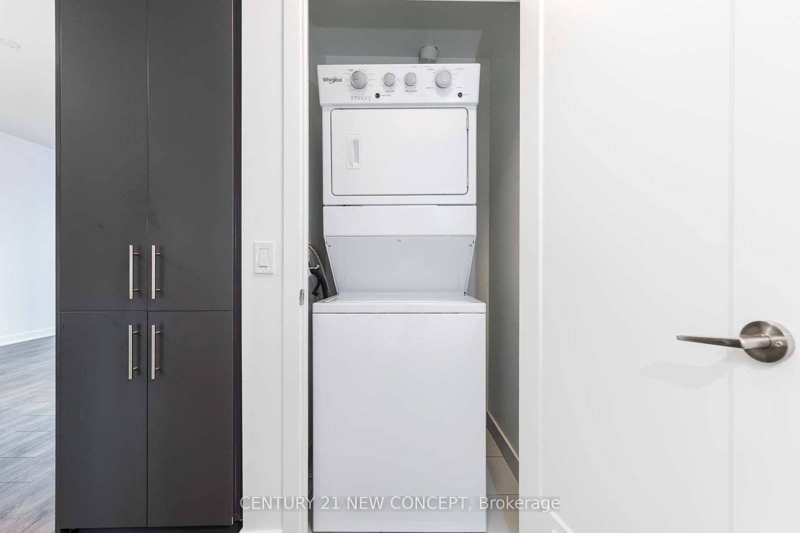 105 Oneida Crescent • #1403 • Richmond Hill, ON photo 28