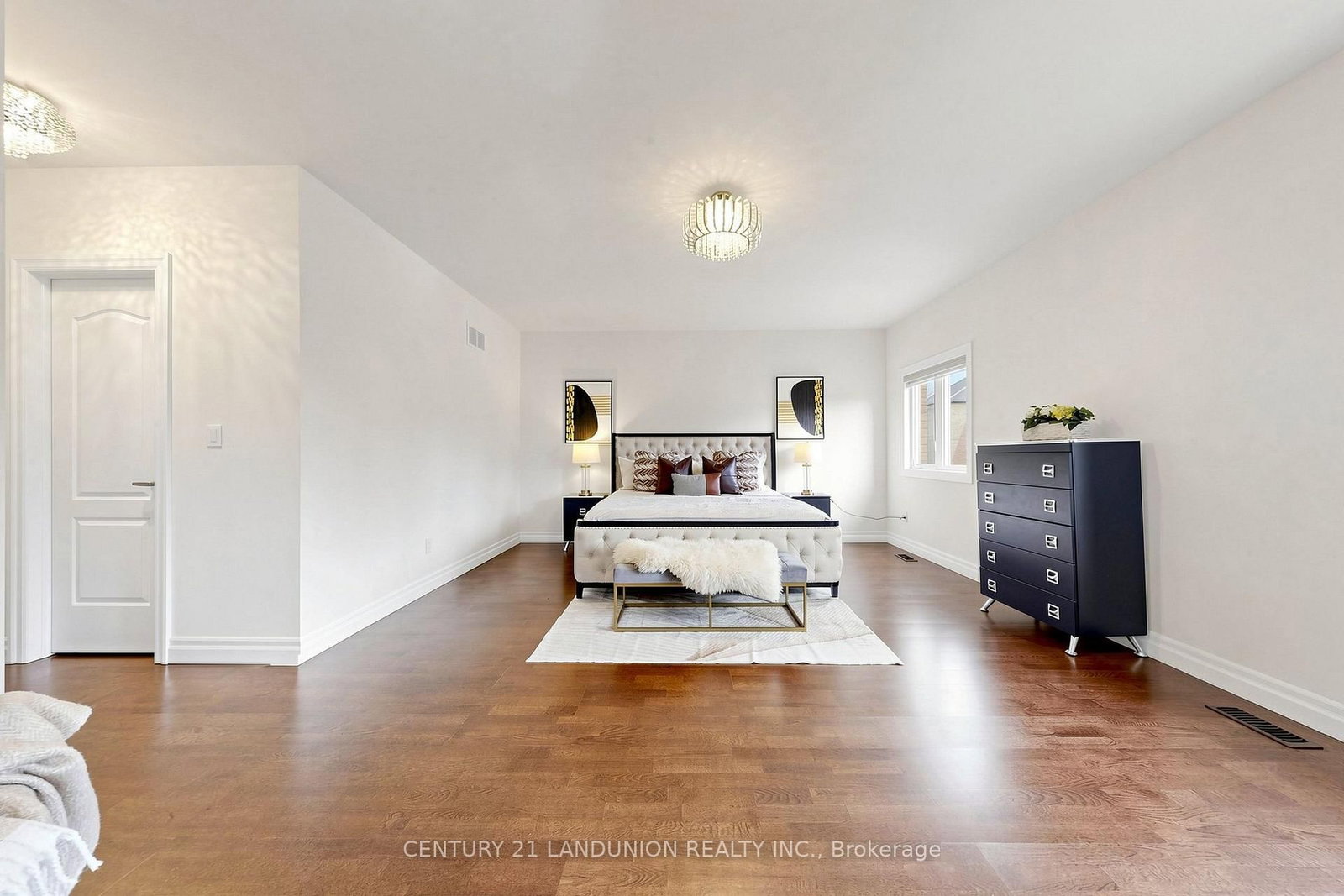 211 Touch Gold Crescent • Aurora, ON photo 28