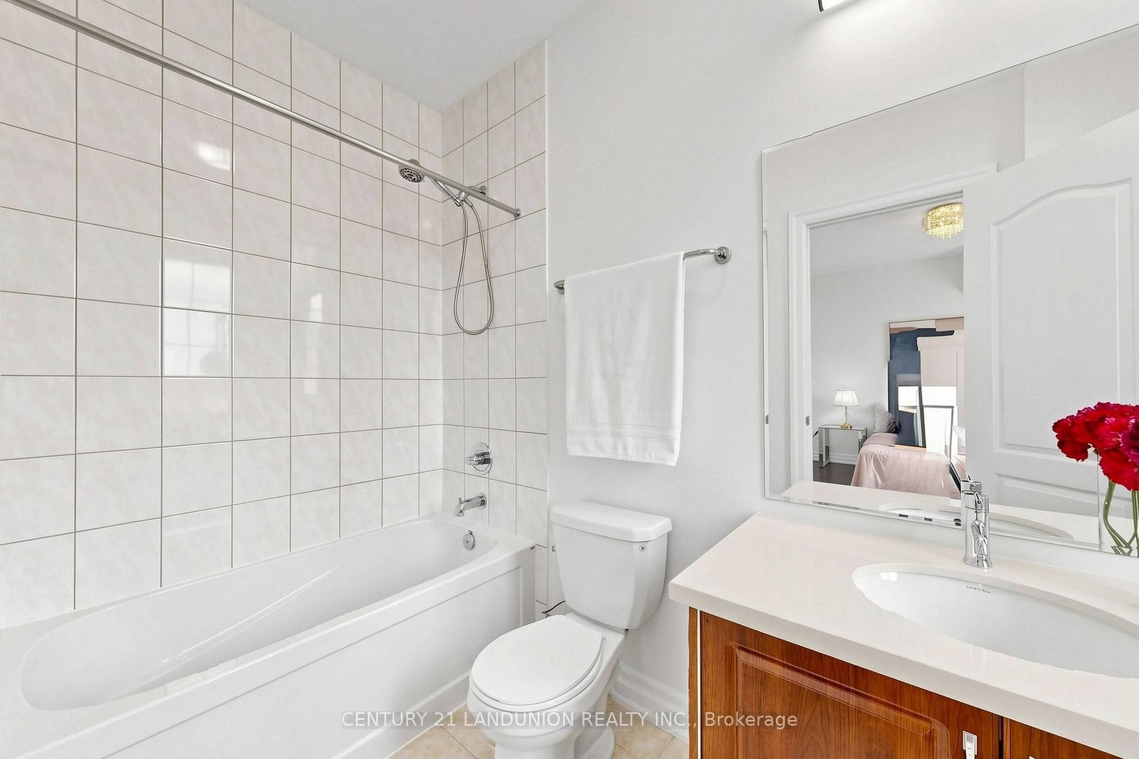 211 Touch Gold Crescent • Aurora, ON photo 43