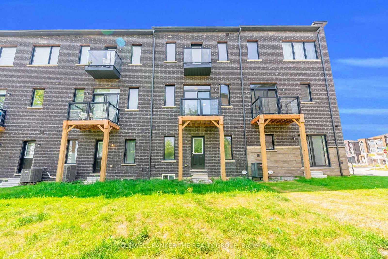 24 Wascana Road • Vaughan, ON photo 40