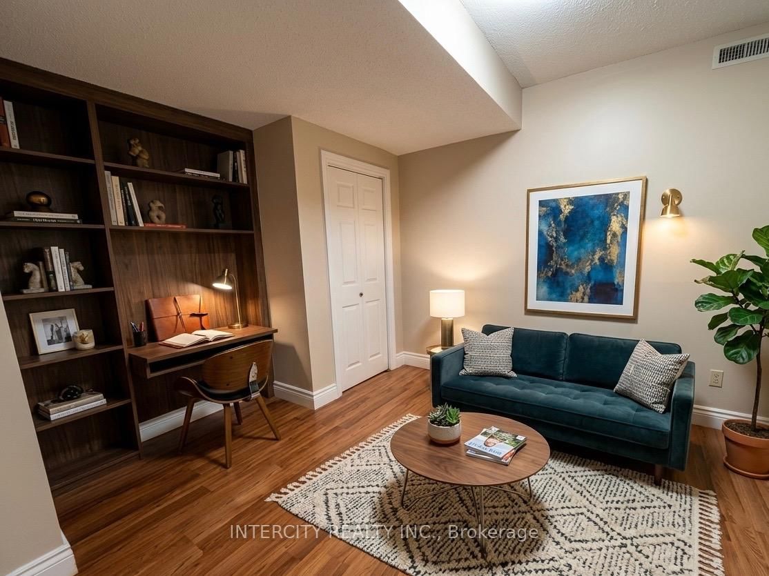 3525 Tenth Line photo 9